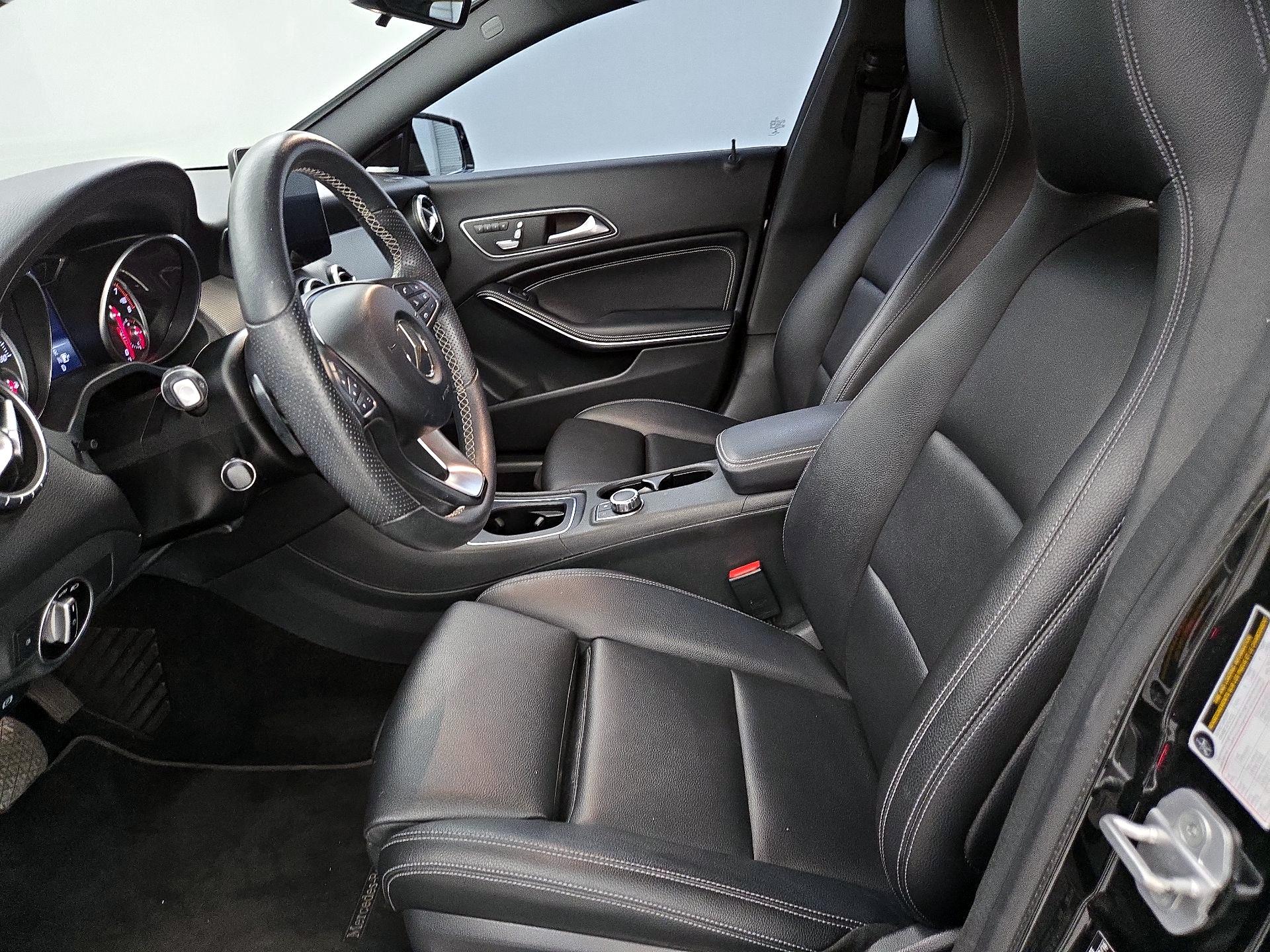 Thumbnail: 2017 Mercedes-Benz CLA - 11