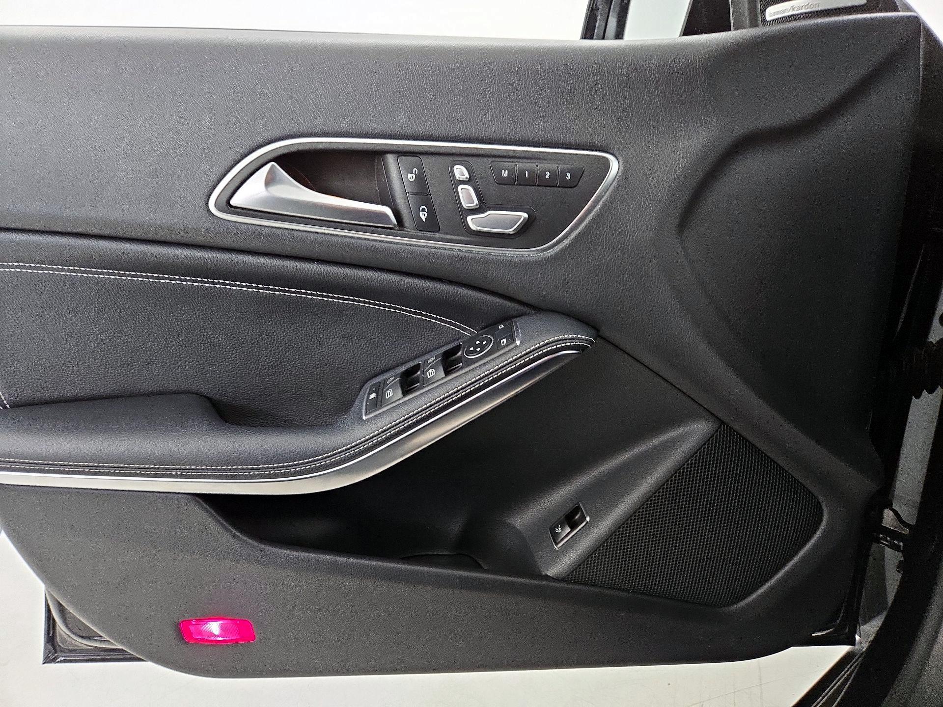 Thumbnail: 2017 Mercedes-Benz CLA - 12