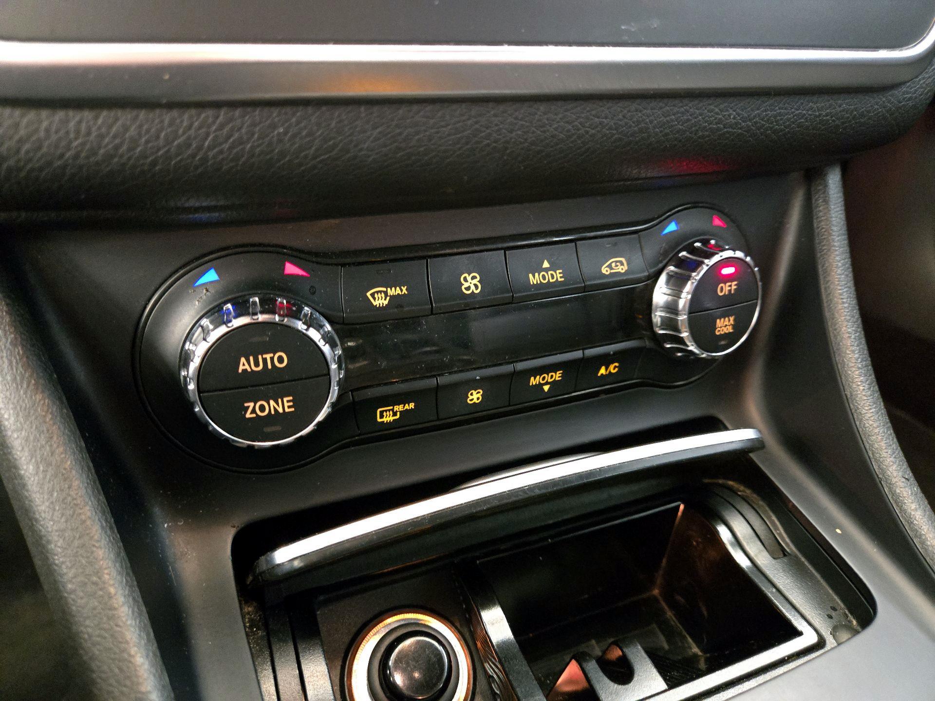 Thumbnail: 2017 Mercedes-Benz CLA - 16