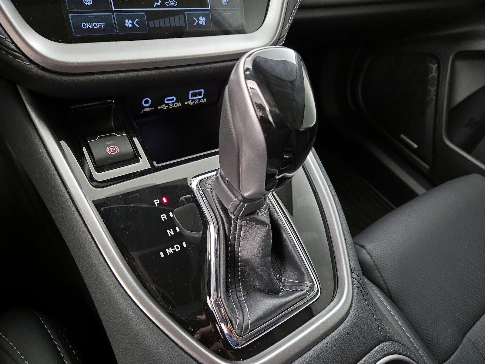 2025 Subaru Outback Limited - Photo 18