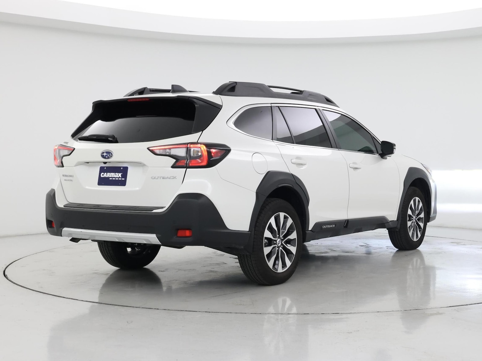 2025 Subaru Outback Limited - Photo 9