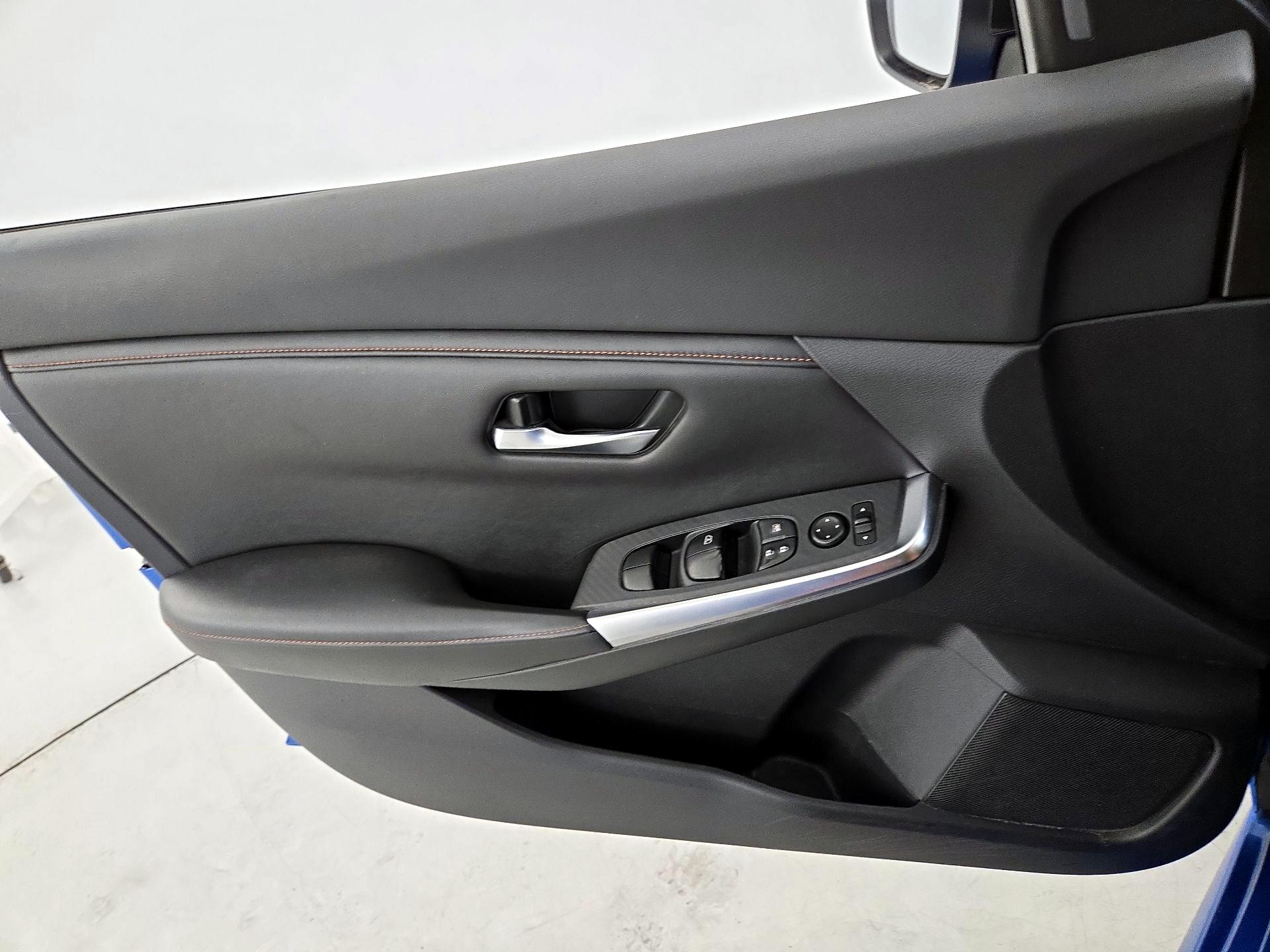 Thumbnail: 2021 Nissan Sentra - 12