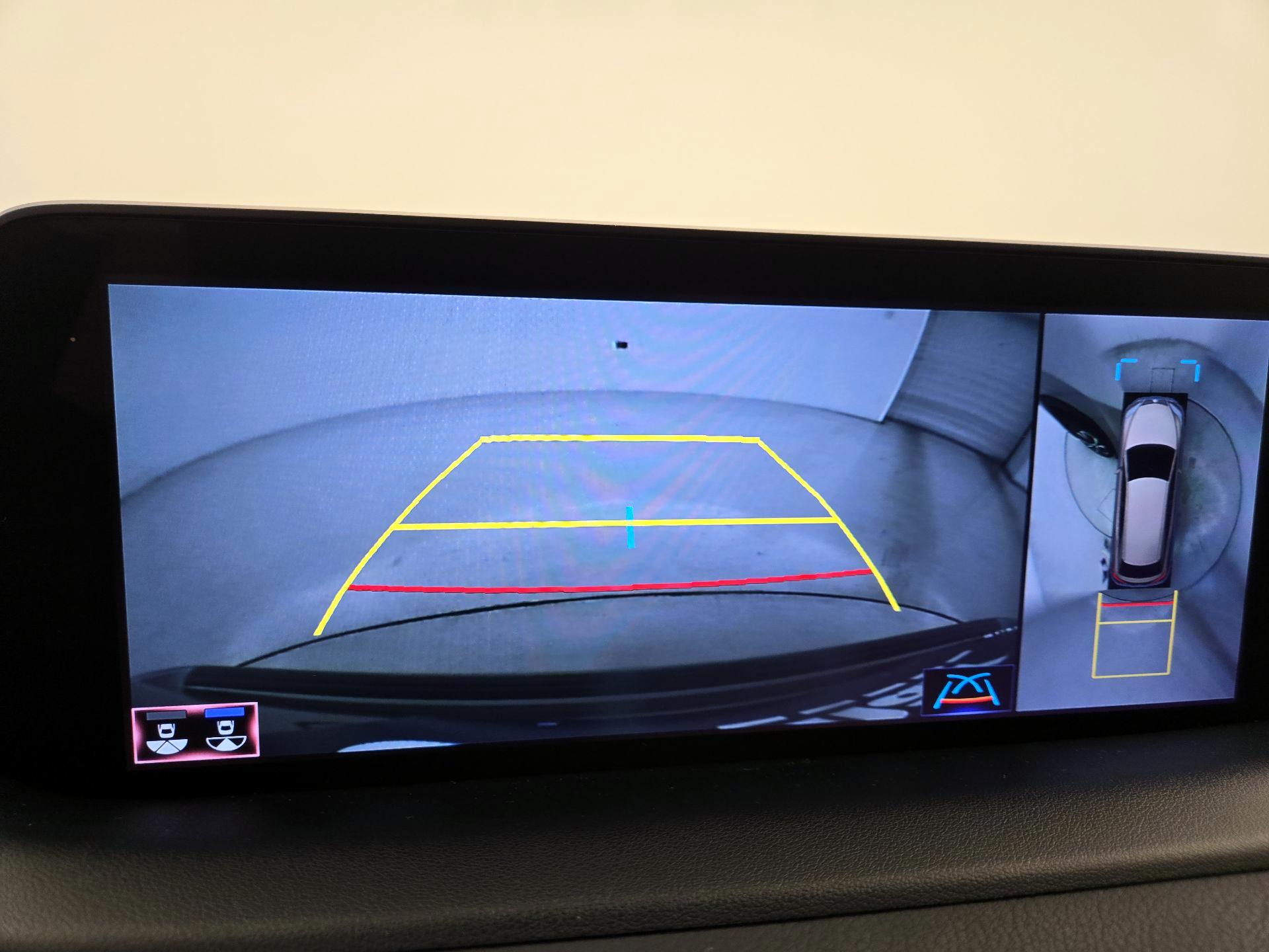 Thumbnail: 2021 Lexus RX - 15