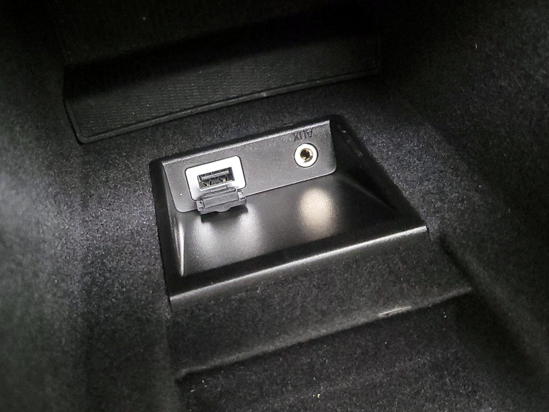 Thumbnail: 2016 Volvo XC60 - 18