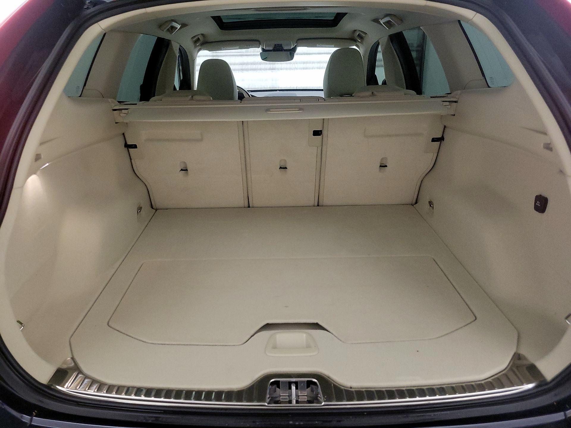 Thumbnail: 2016 Volvo XC60 - 20