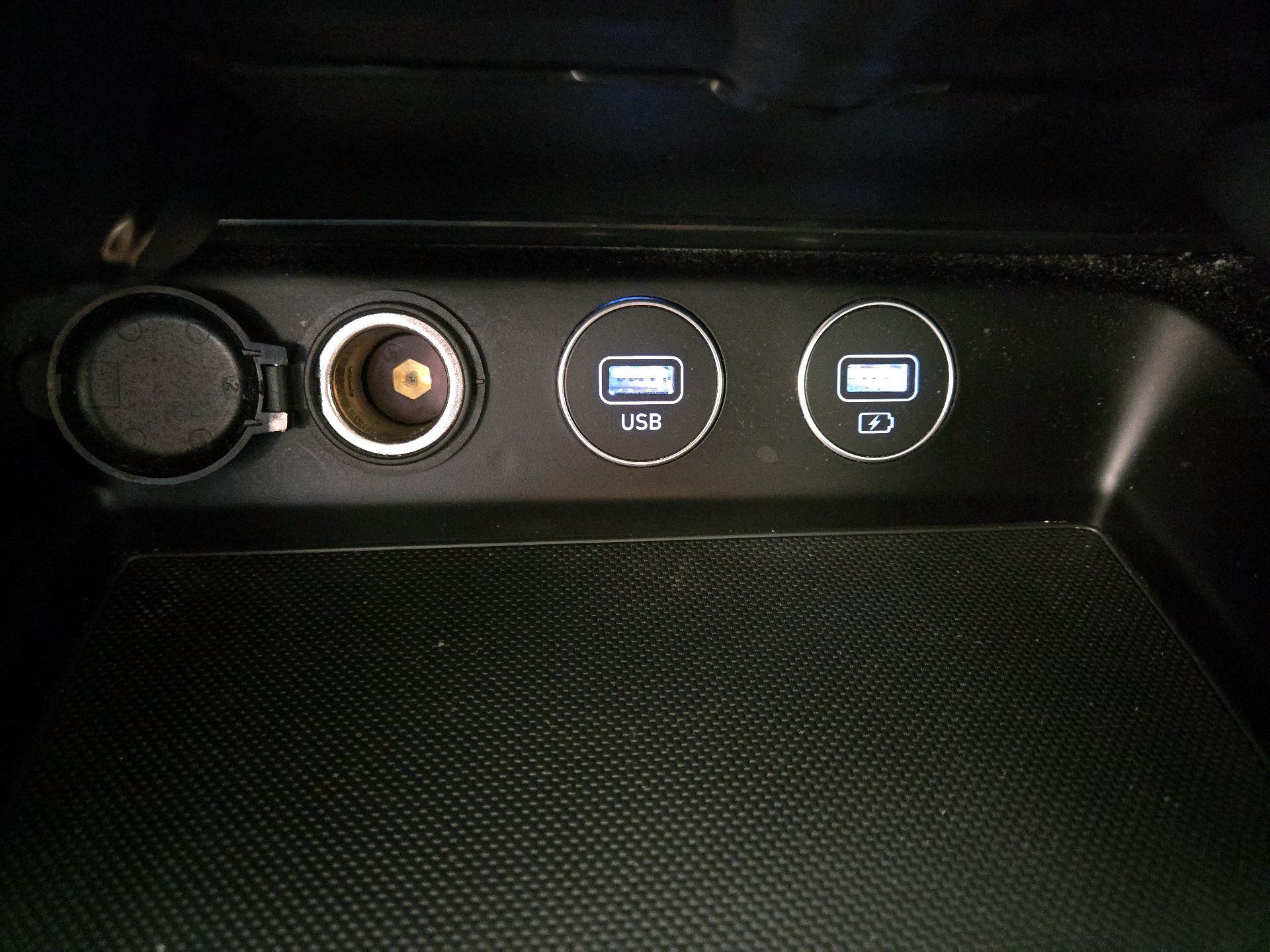 Thumbnail: 2022 Genesis G70 - 19