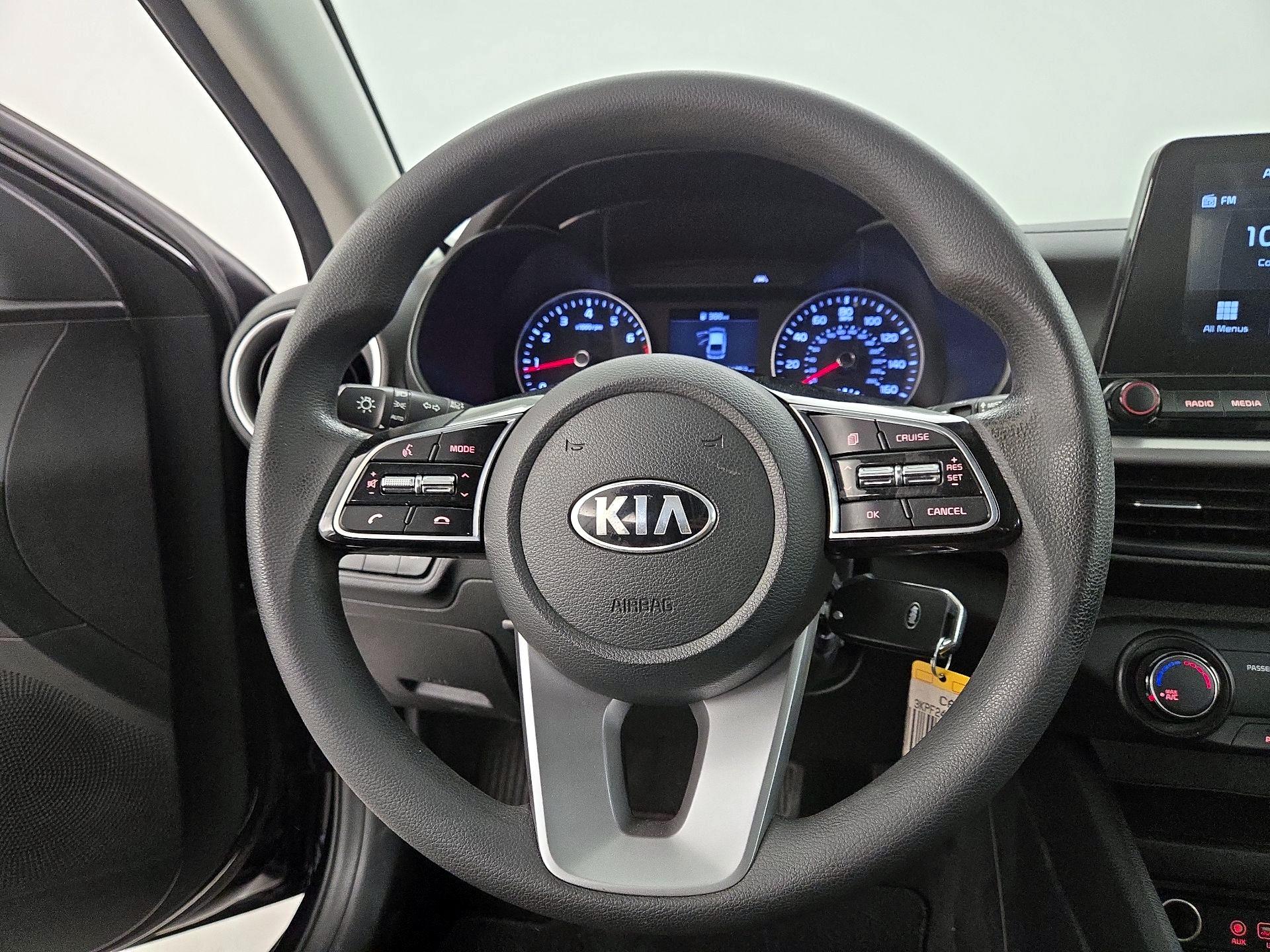 Thumbnail: 2020 Kia Forte - 10