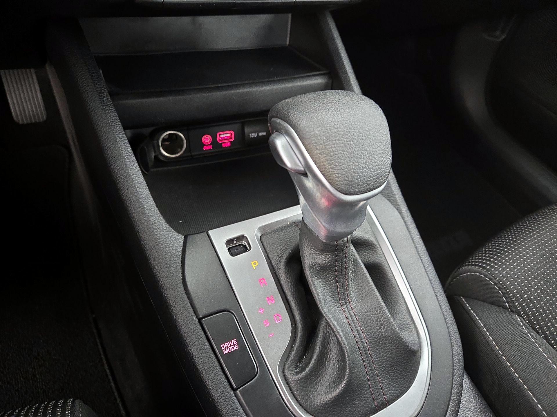 Thumbnail: 2020 Kia Forte - 17