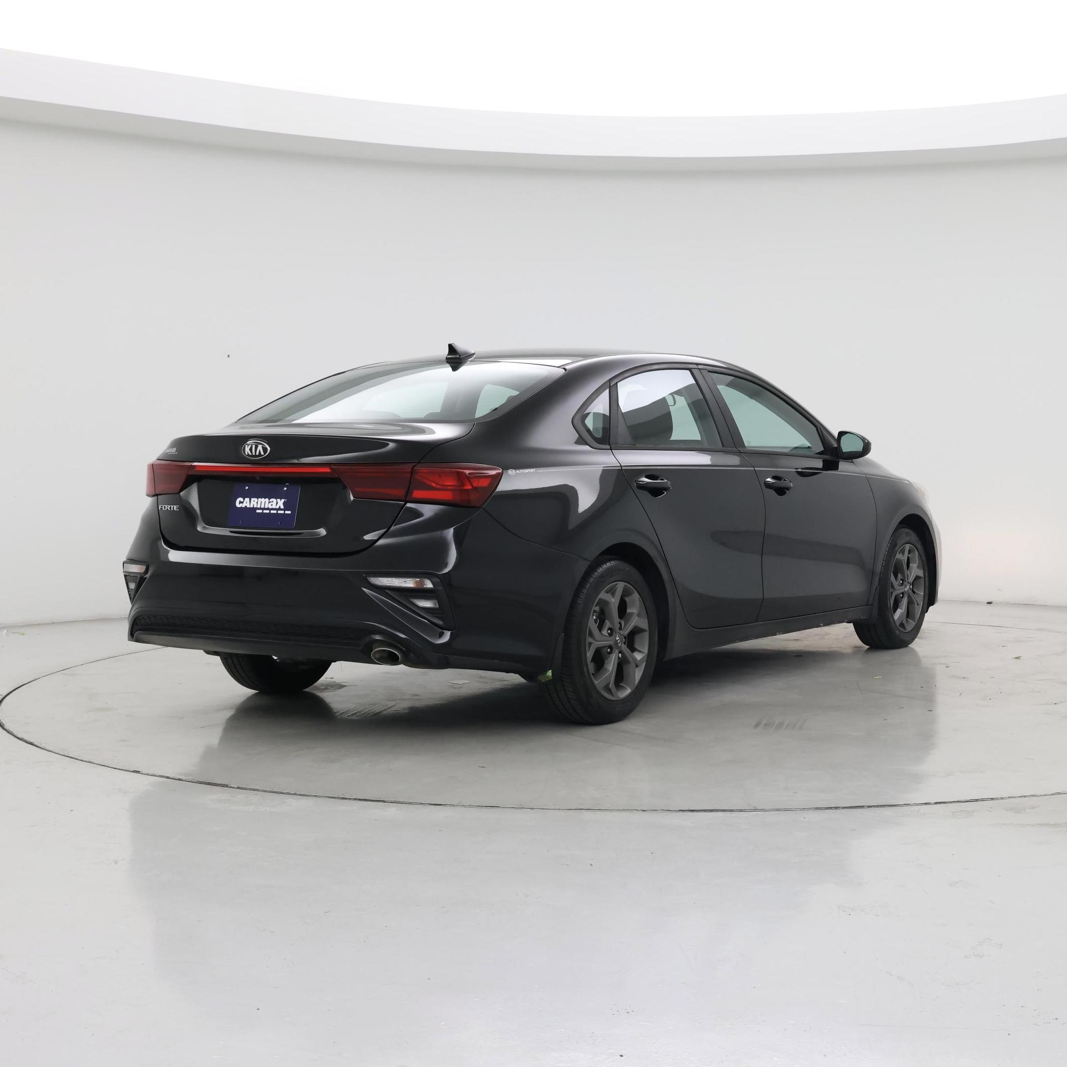 Thumbnail: 2020 Kia Forte - 8