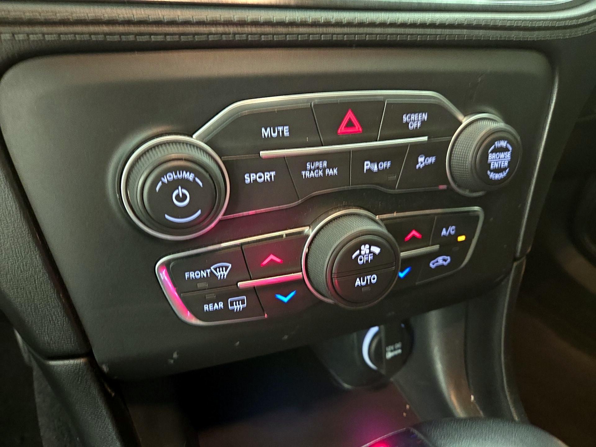 Thumbnail: 2023 Dodge Charger - 16