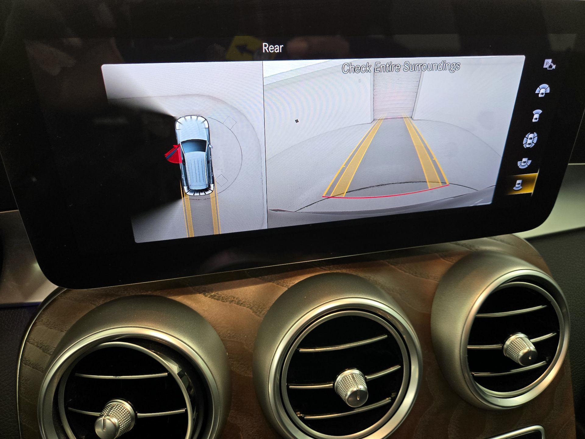 Thumbnail: 2020 Mercedes-Benz GLC - 13