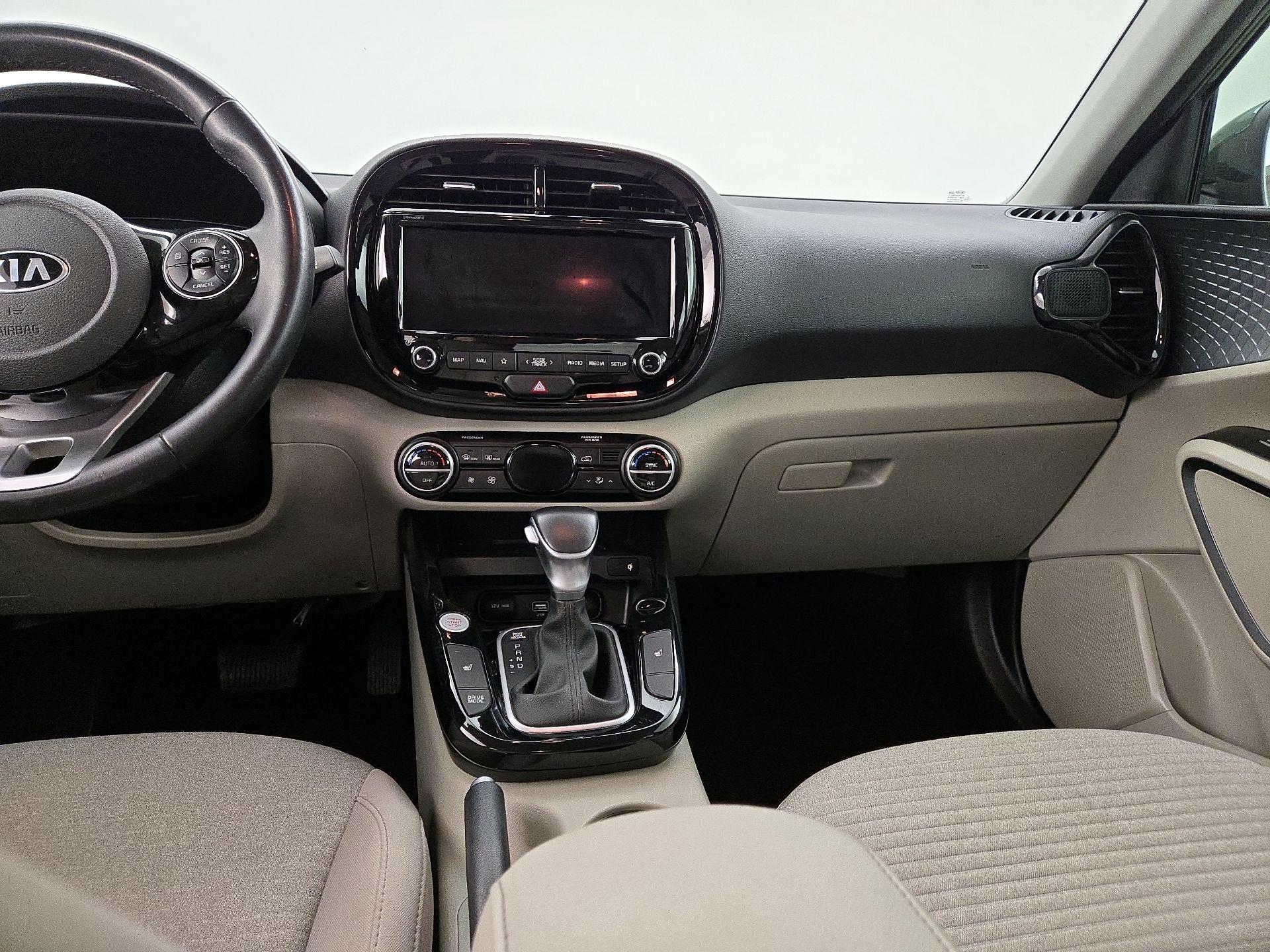 Thumbnail: 2020 Kia Soul - 9