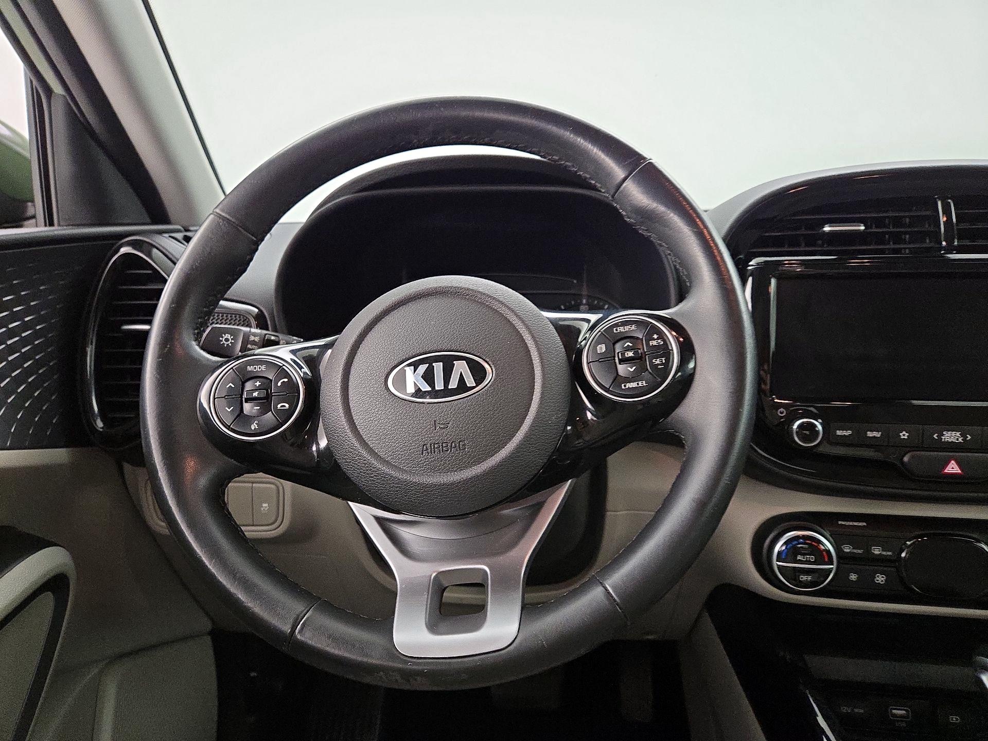 Thumbnail: 2020 Kia Soul - 10