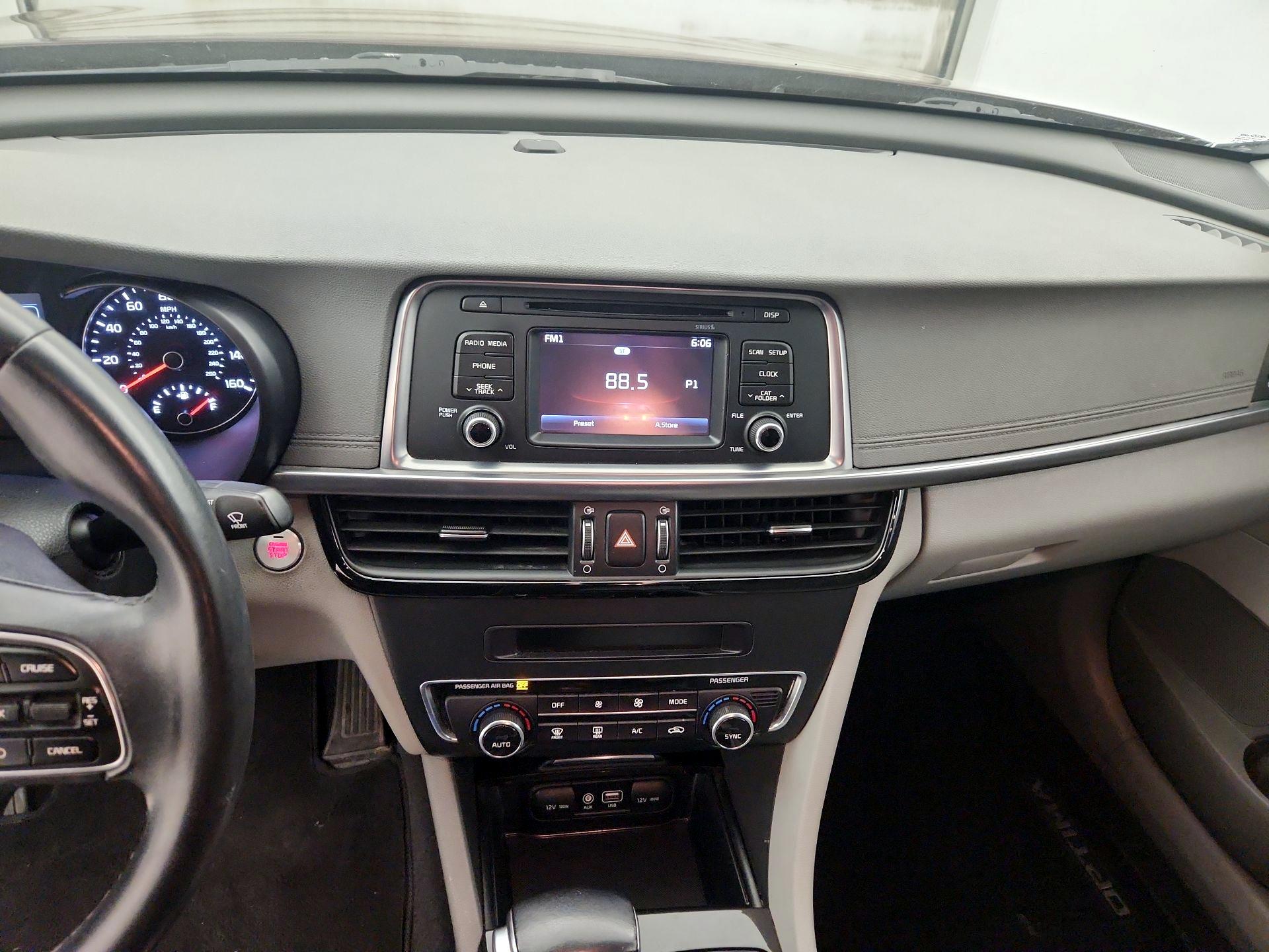 Thumbnail: 2016 Kia Optima - 9