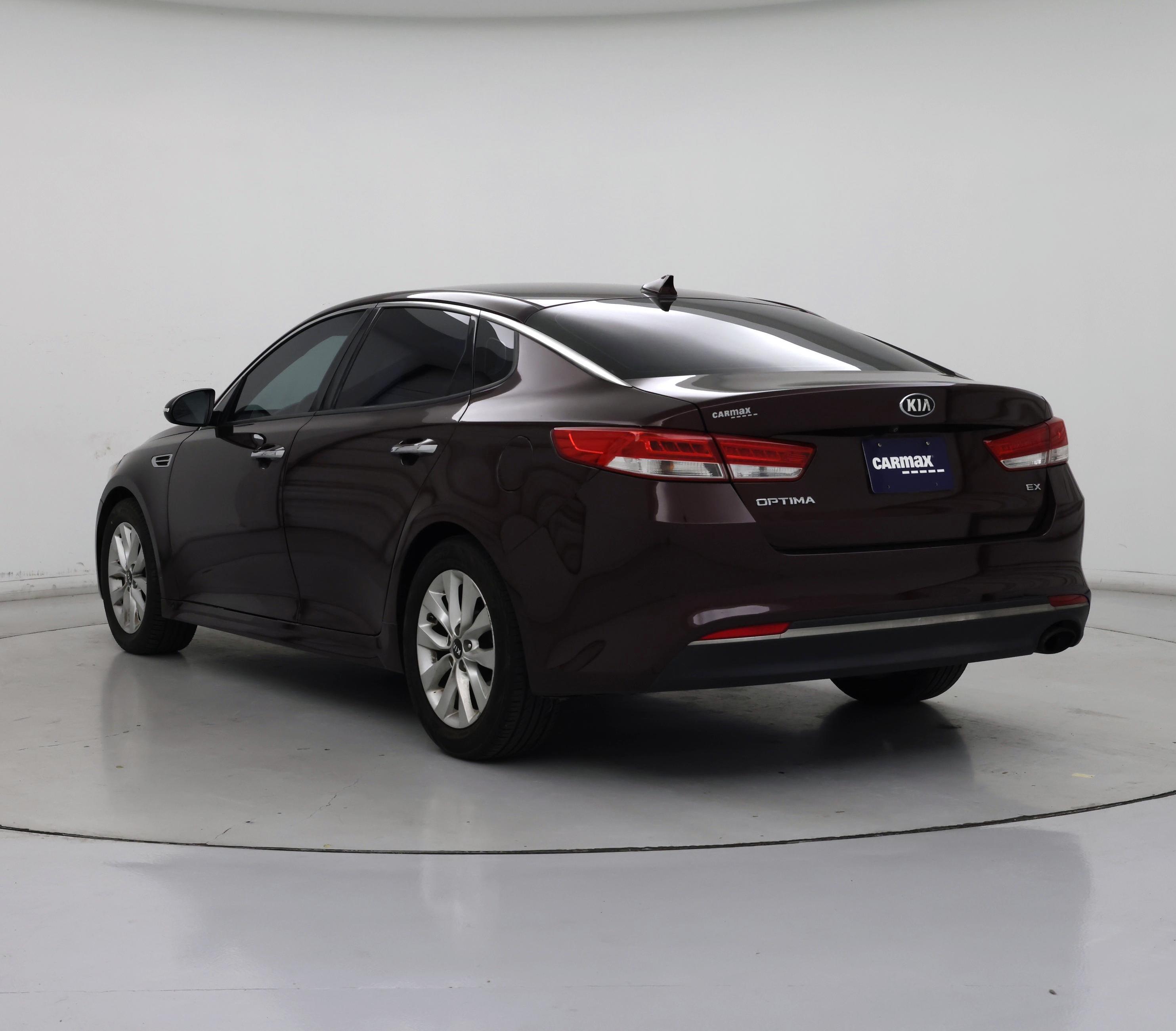 Thumbnail: 2016 Kia Optima - 2