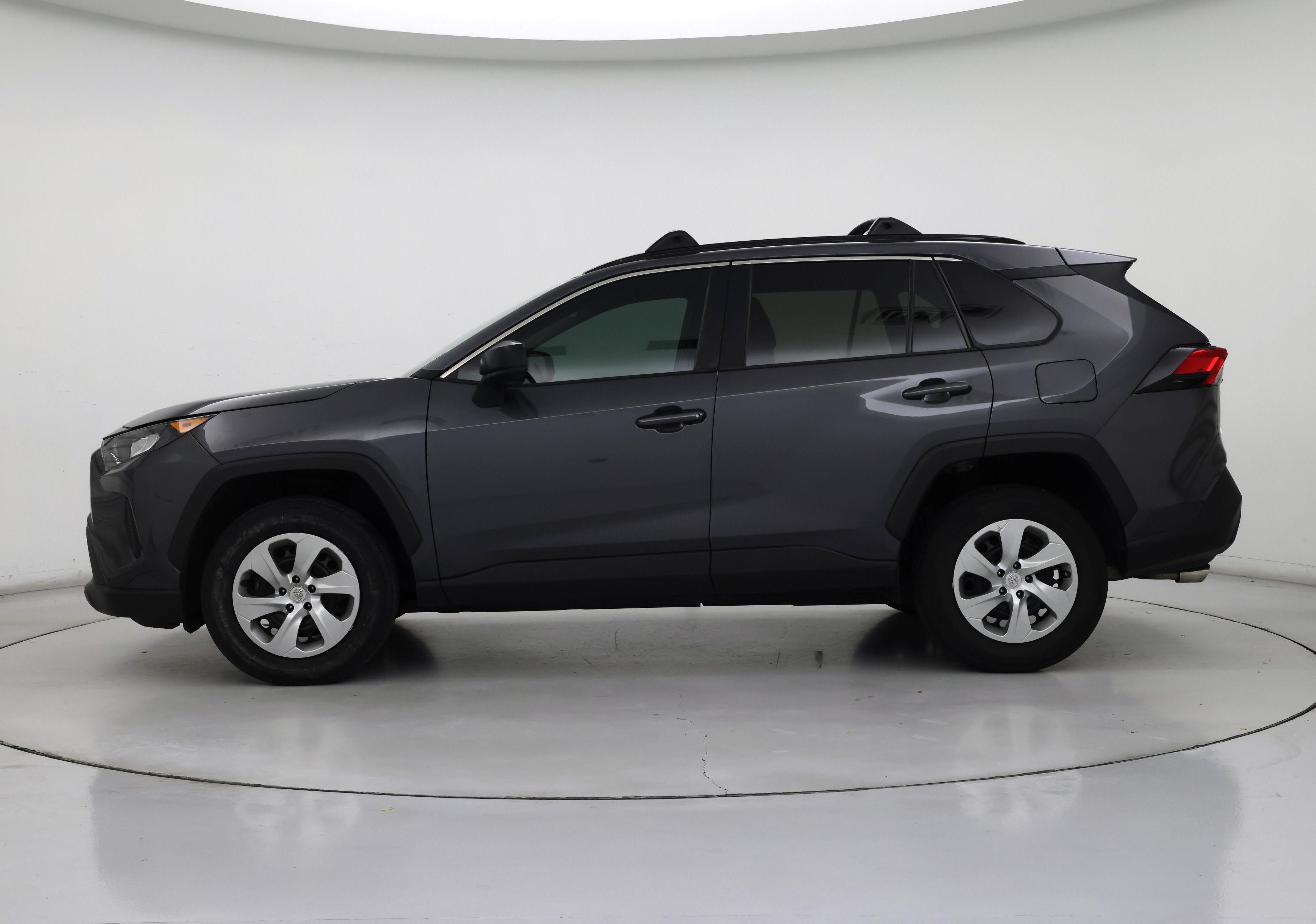 Thumbnail: 2019 Toyota RAV4 - 3
