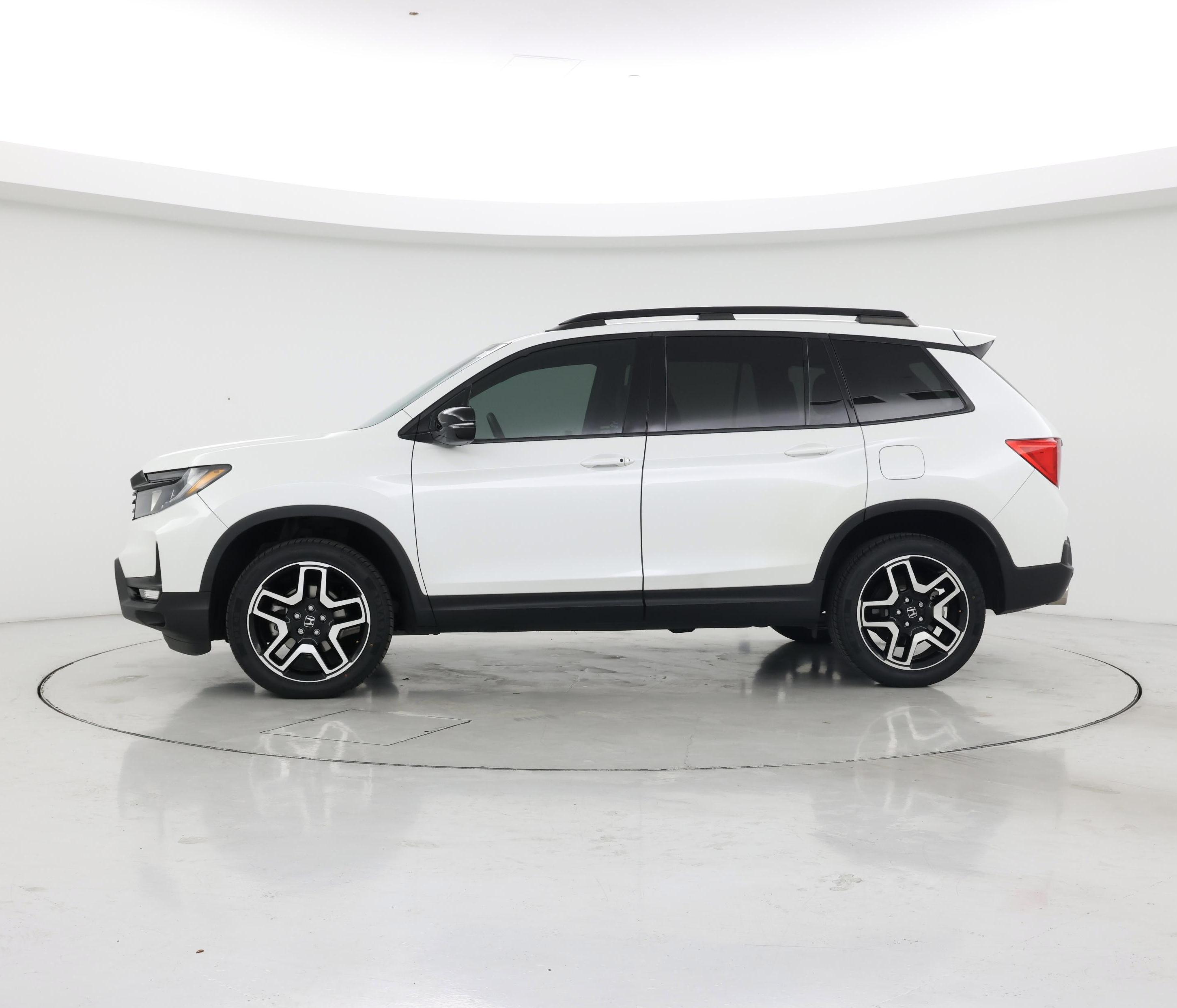 Thumbnail: 2022 Honda Passport - 3