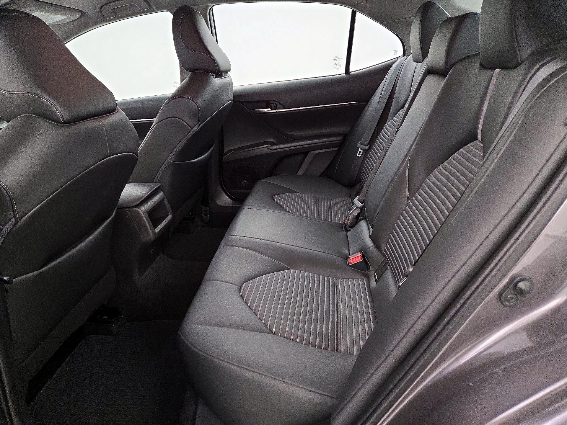 Thumbnail: 2022 Toyota Camry - 19