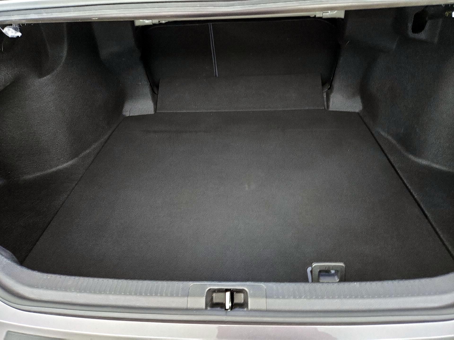 Thumbnail: 2022 Toyota Camry - 20