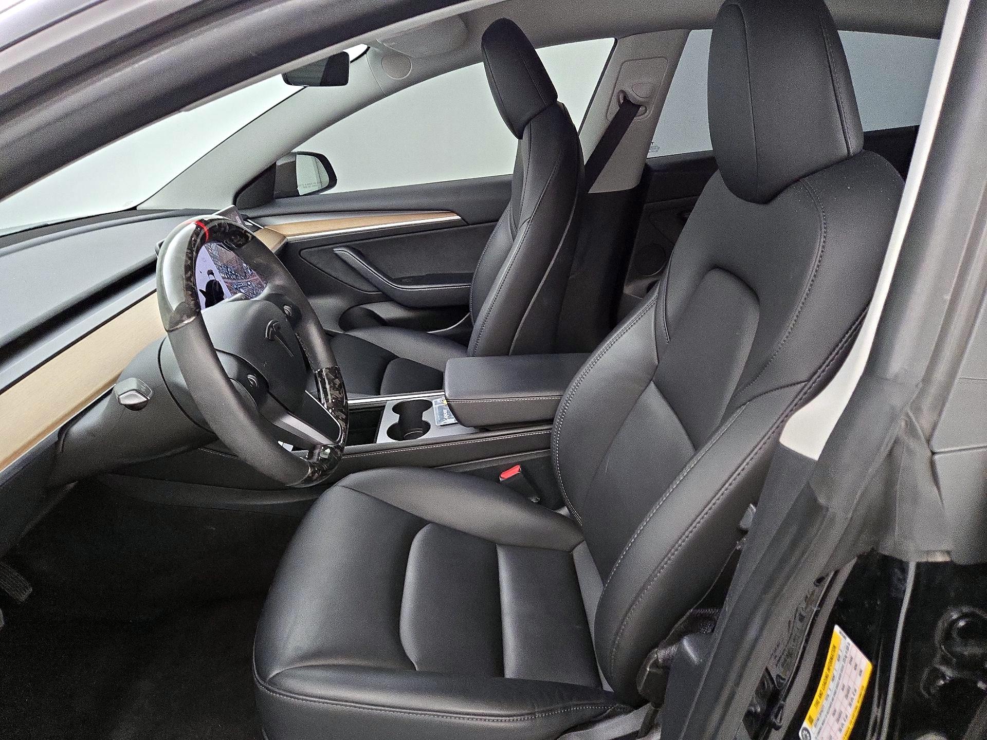 Thumbnail: 2023 Tesla Model 3 - 11