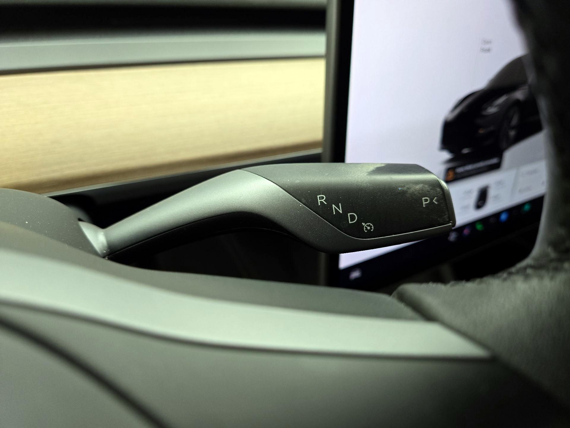 Thumbnail: 2023 Tesla Model 3 - 17