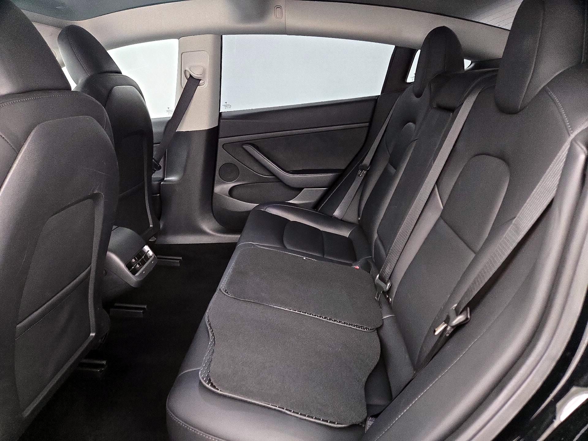 Thumbnail: 2023 Tesla Model 3 - 19