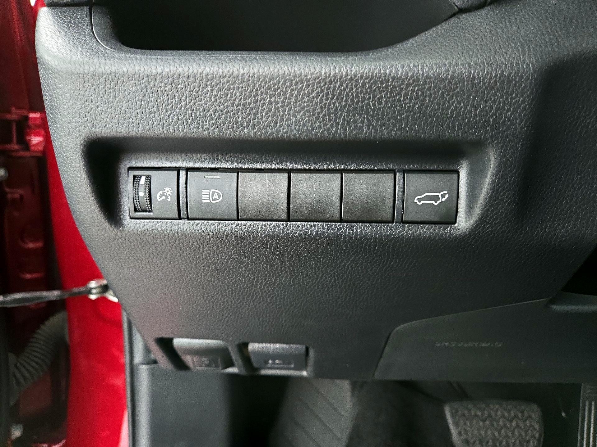 Thumbnail: 2019 Toyota RAV4 - 13