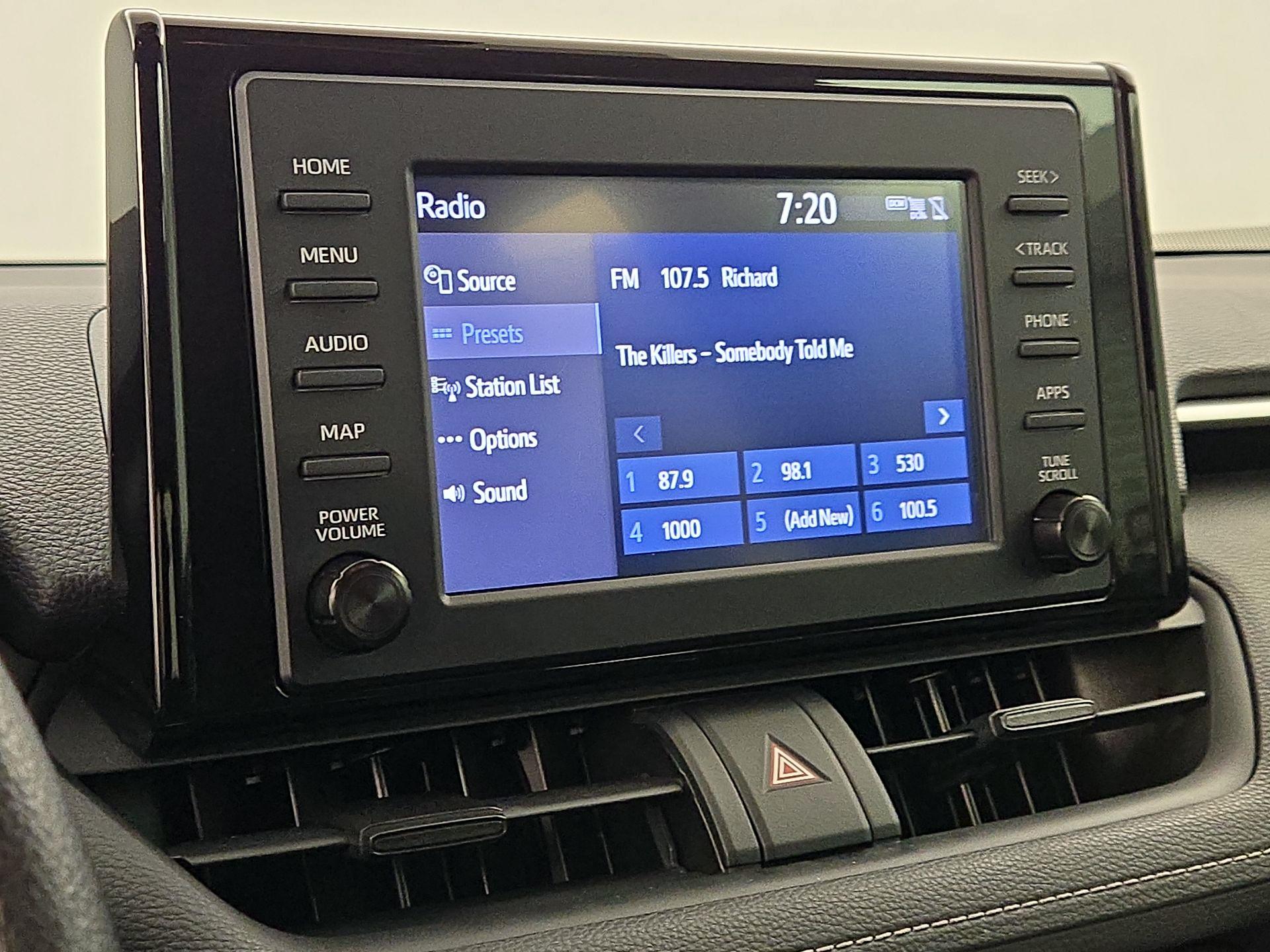 Thumbnail: 2019 Toyota RAV4 - 15