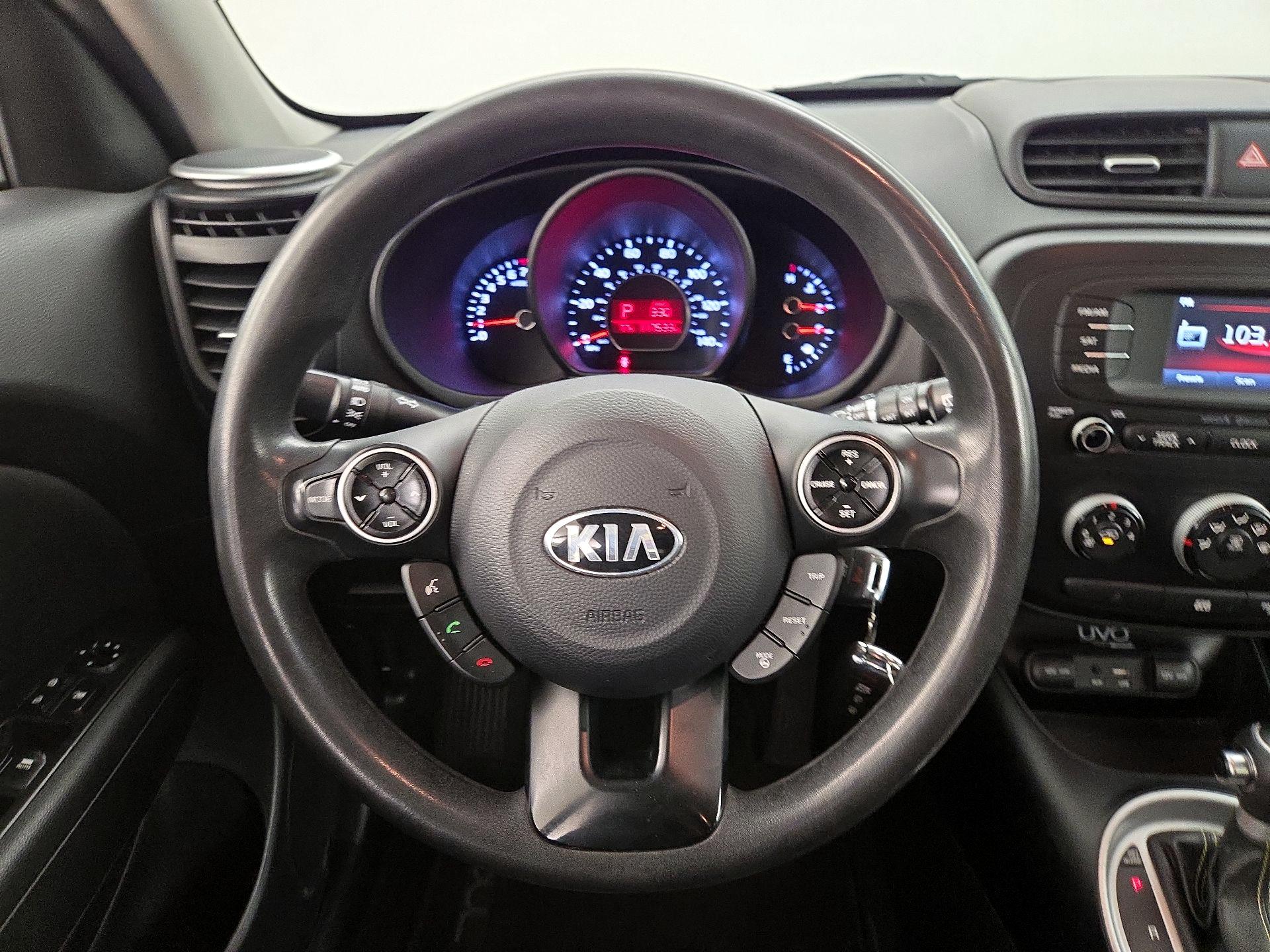 Thumbnail: 2015 Kia Soul - 10