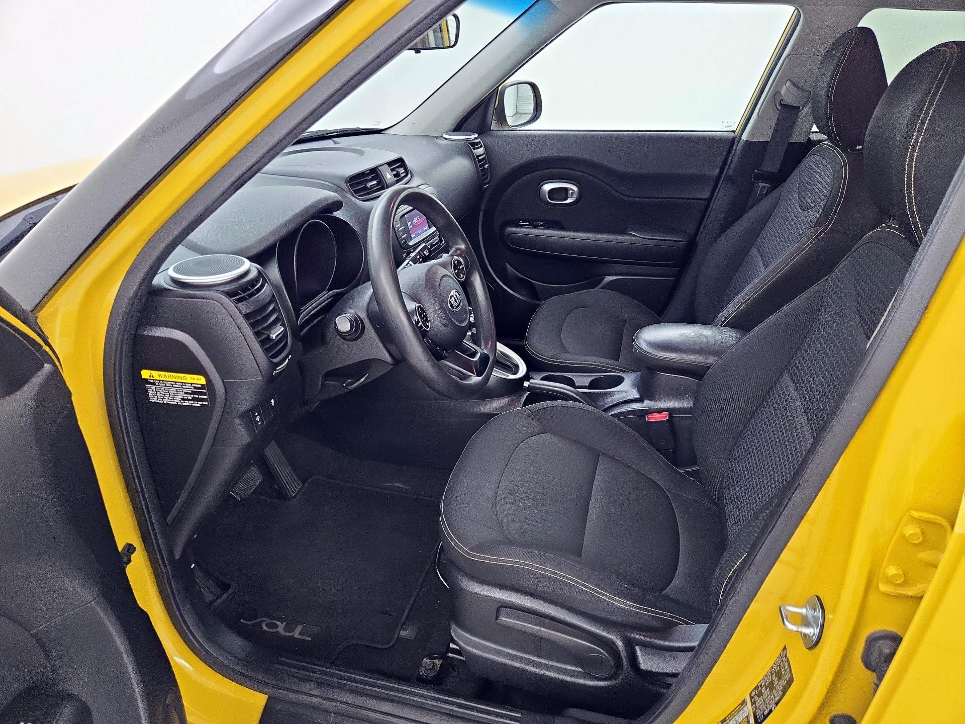 Thumbnail: 2015 Kia Soul - 11