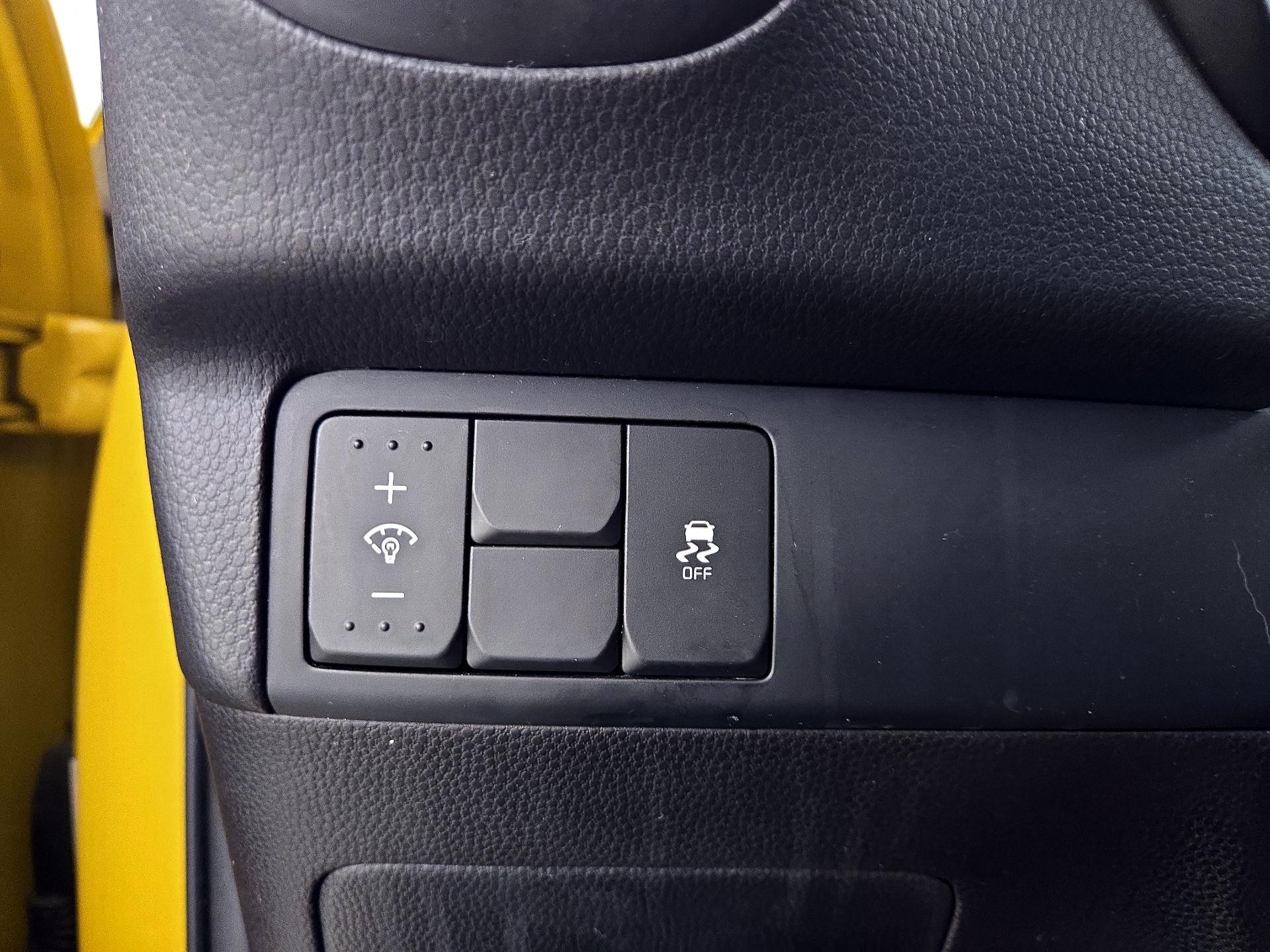 Thumbnail: 2015 Kia Soul - 13