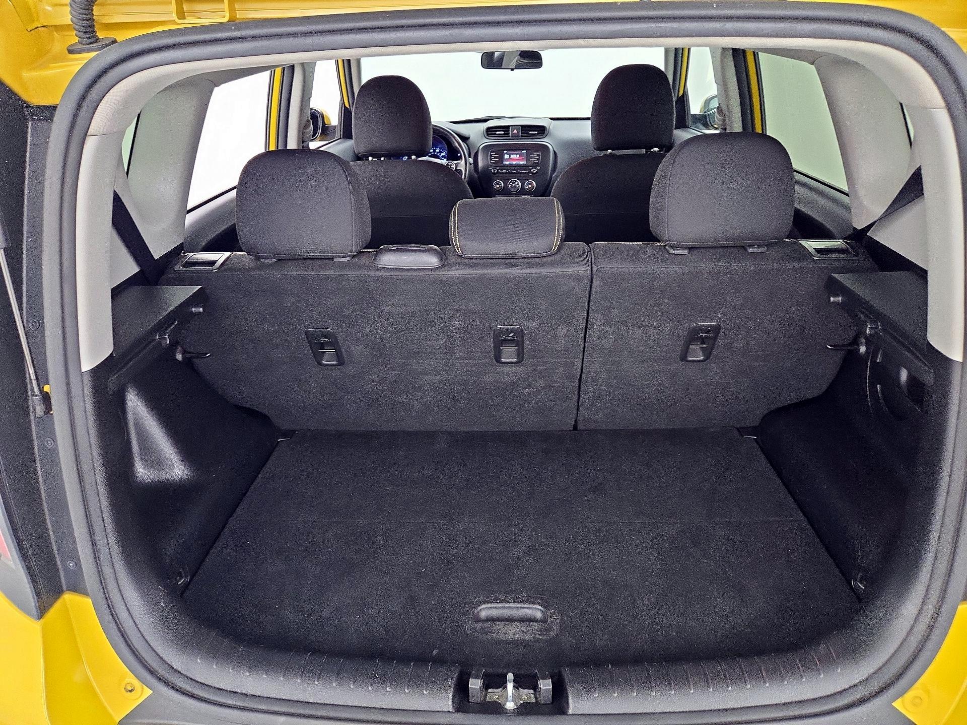 Thumbnail: 2015 Kia Soul - 20