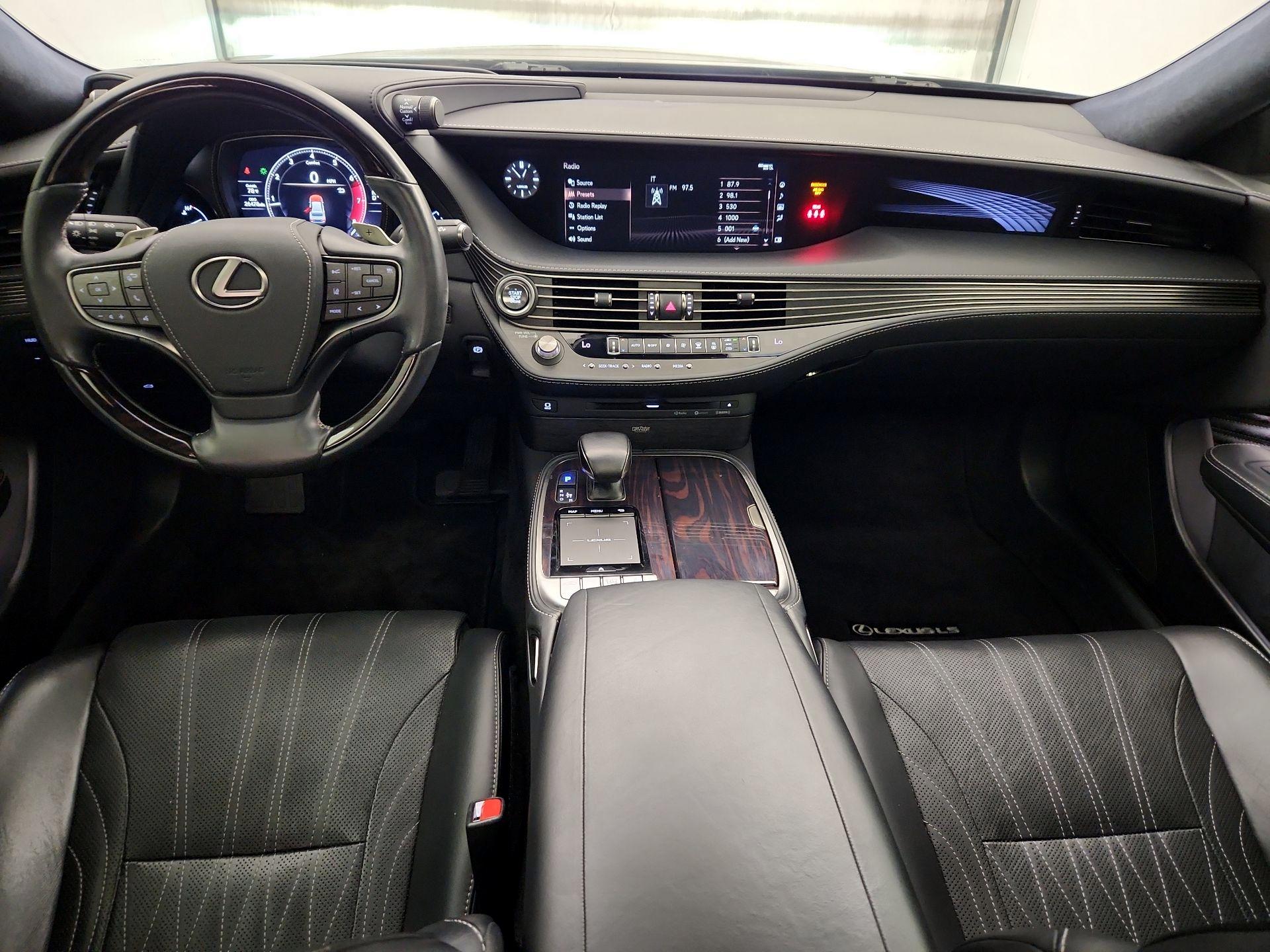 Thumbnail: 2019 Lexus LS - 9