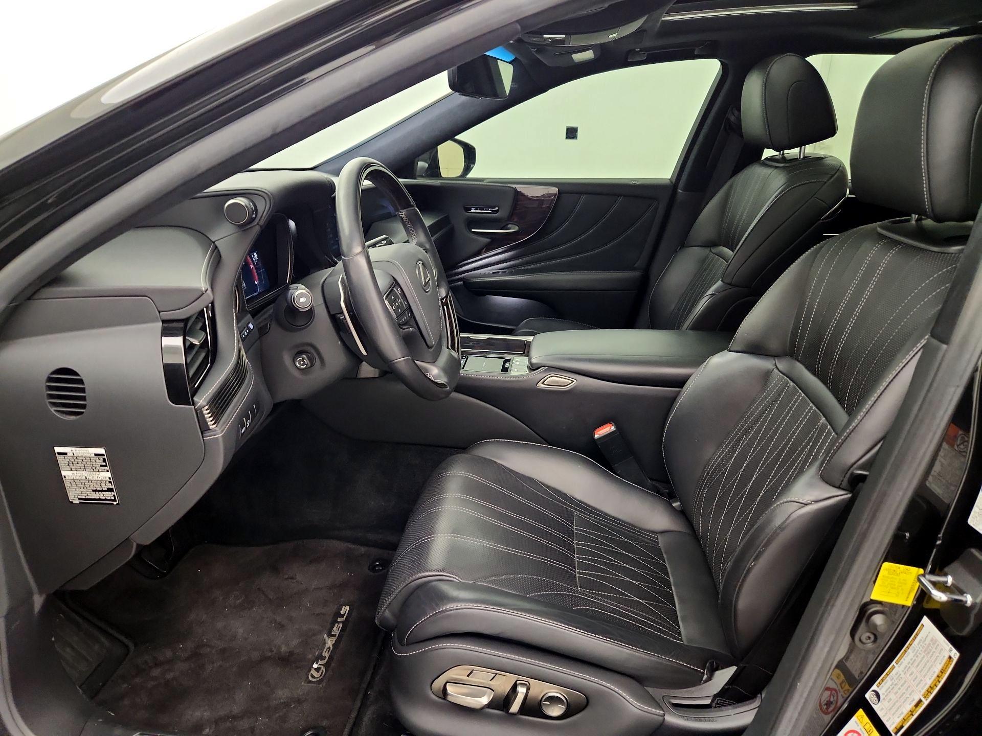 Thumbnail: 2019 Lexus LS - 11