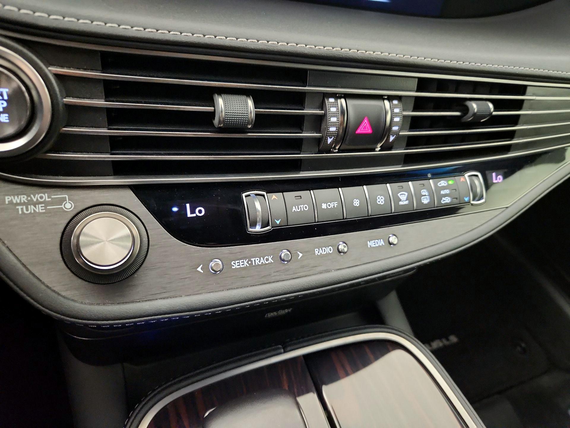 Thumbnail: 2019 Lexus LS - 16
