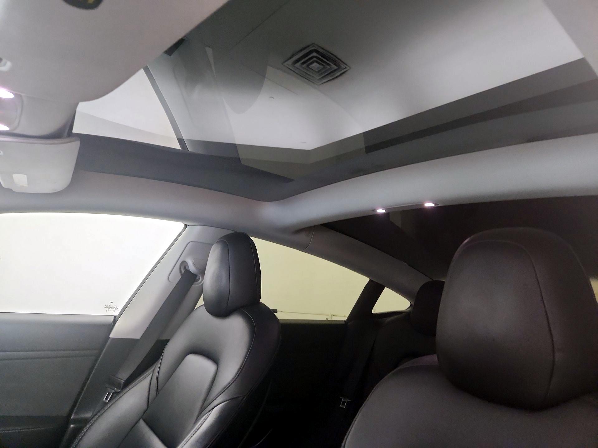 Thumbnail: 2021 Tesla Model 3 - 18