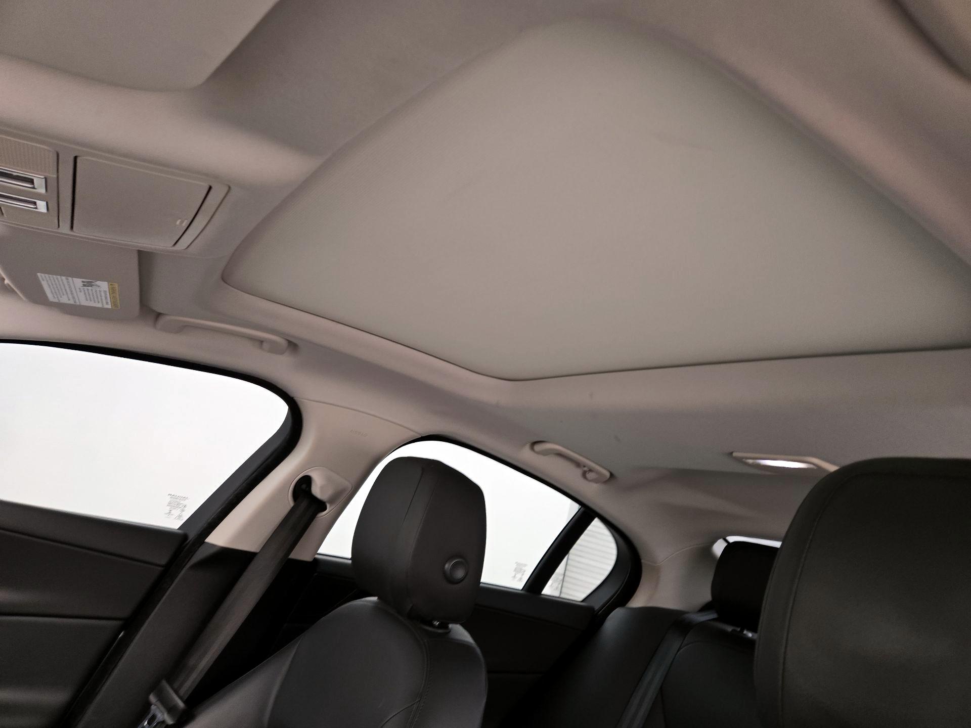 Thumbnail: 2017 Jaguar XE - 20