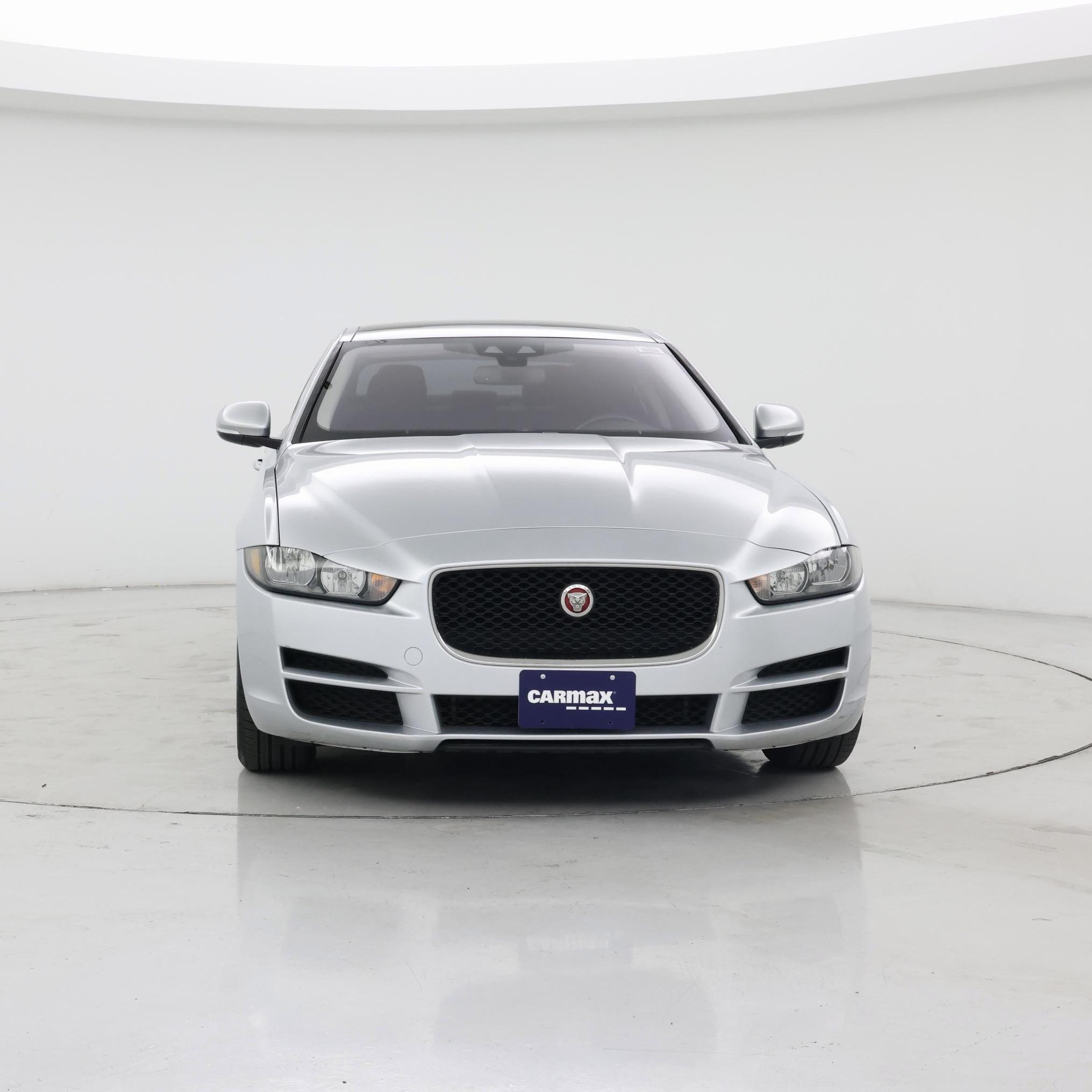 Thumbnail: 2017 Jaguar XE - 5