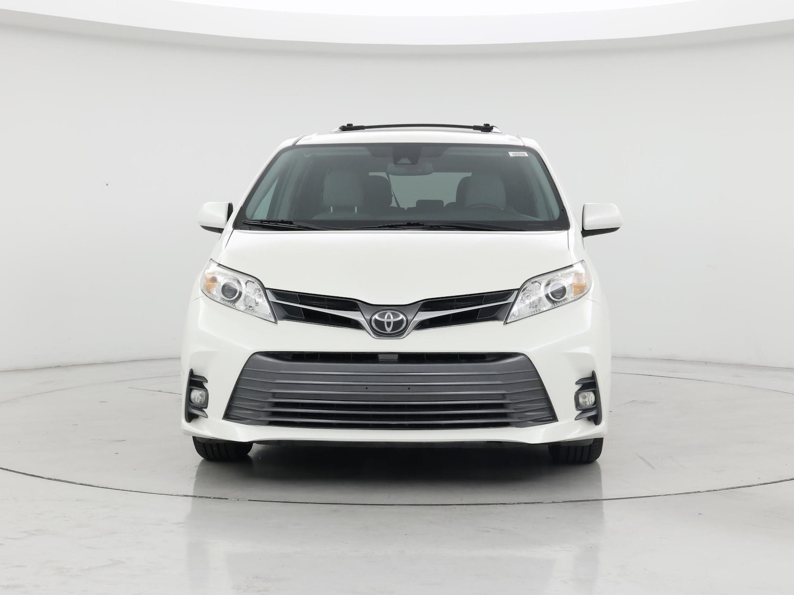 2018 Toyota Sienna XLE - Photo 6