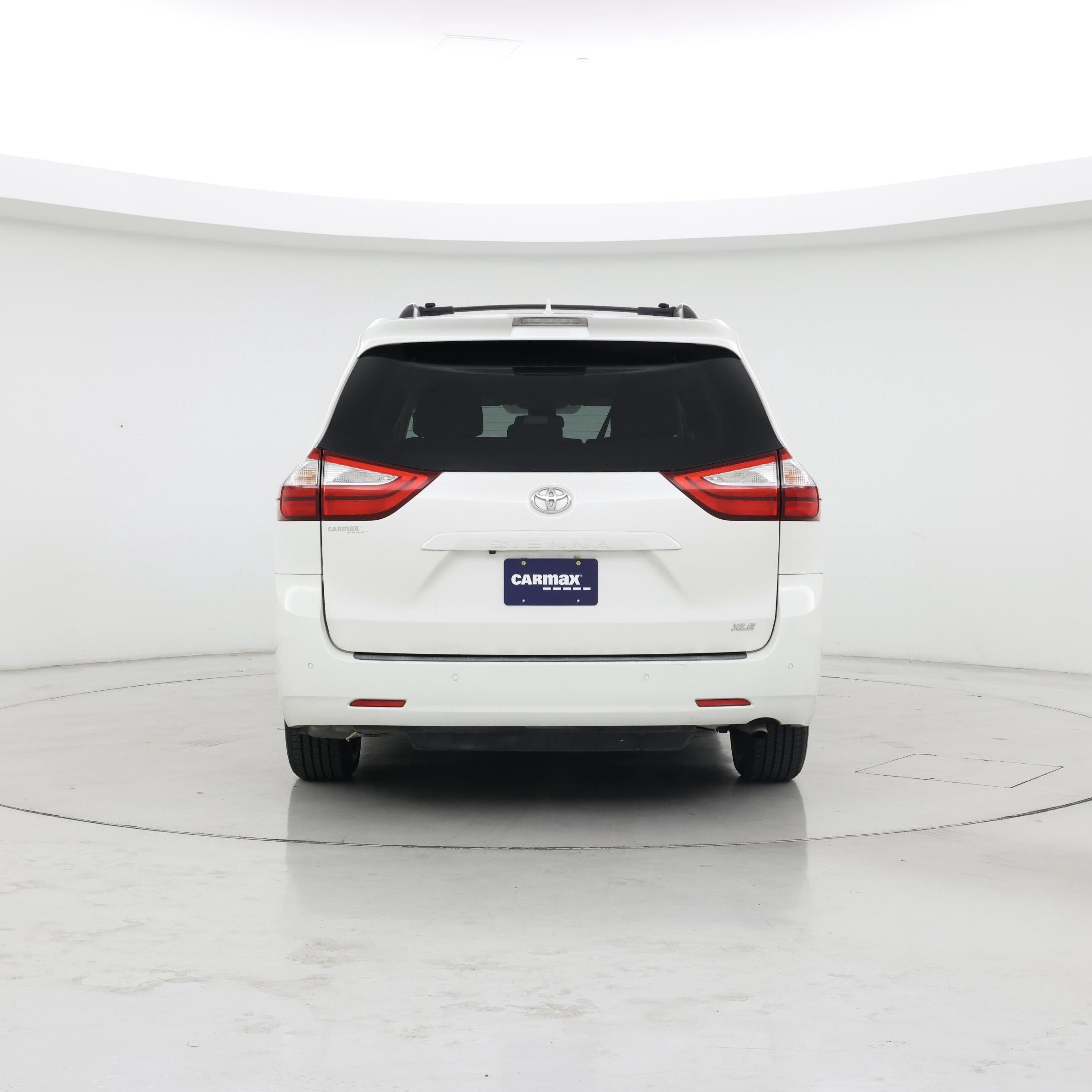 Thumbnail: 2018 Toyota Sienna - 6