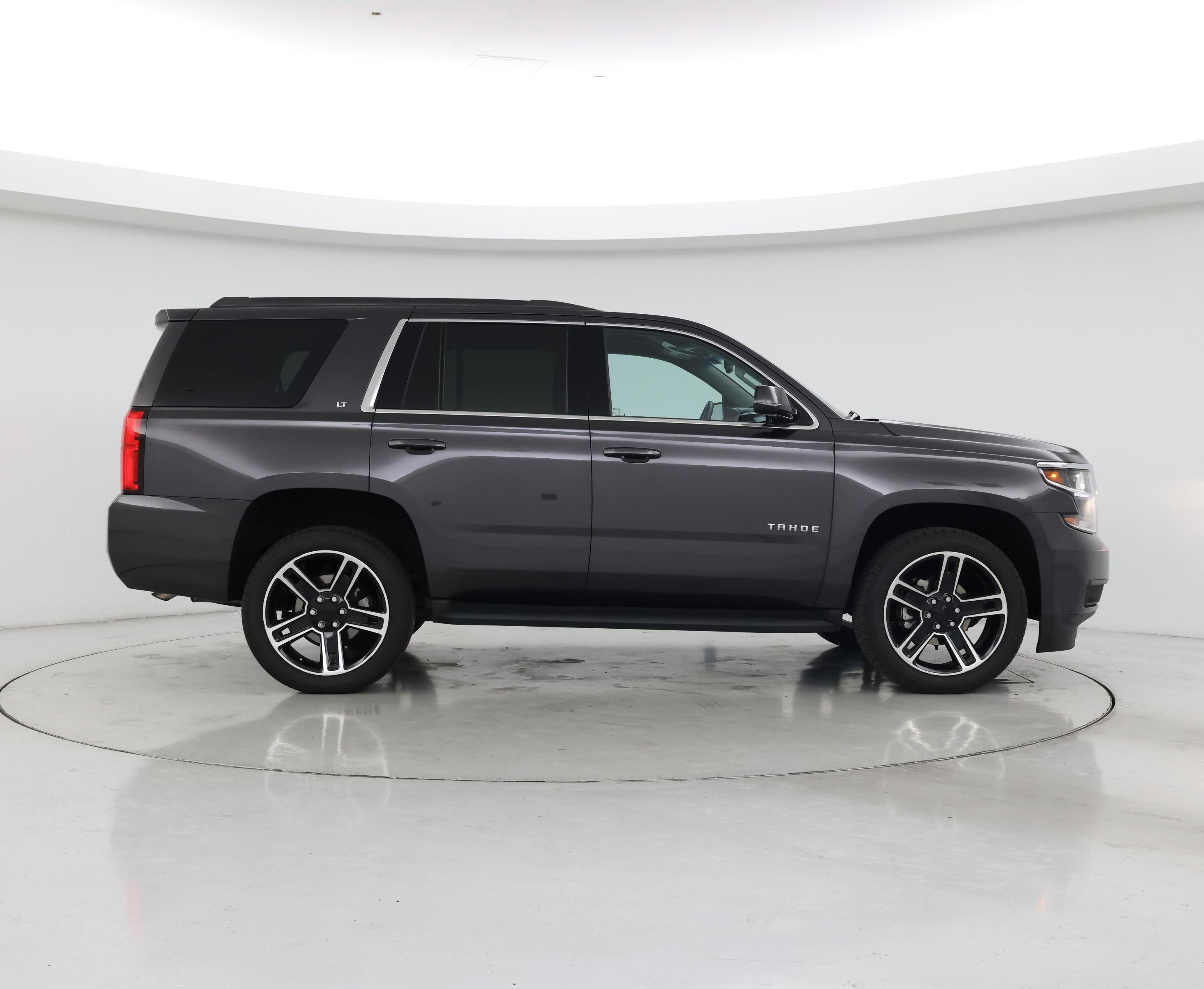 Thumbnail: 2017 Chevrolet Tahoe - 7