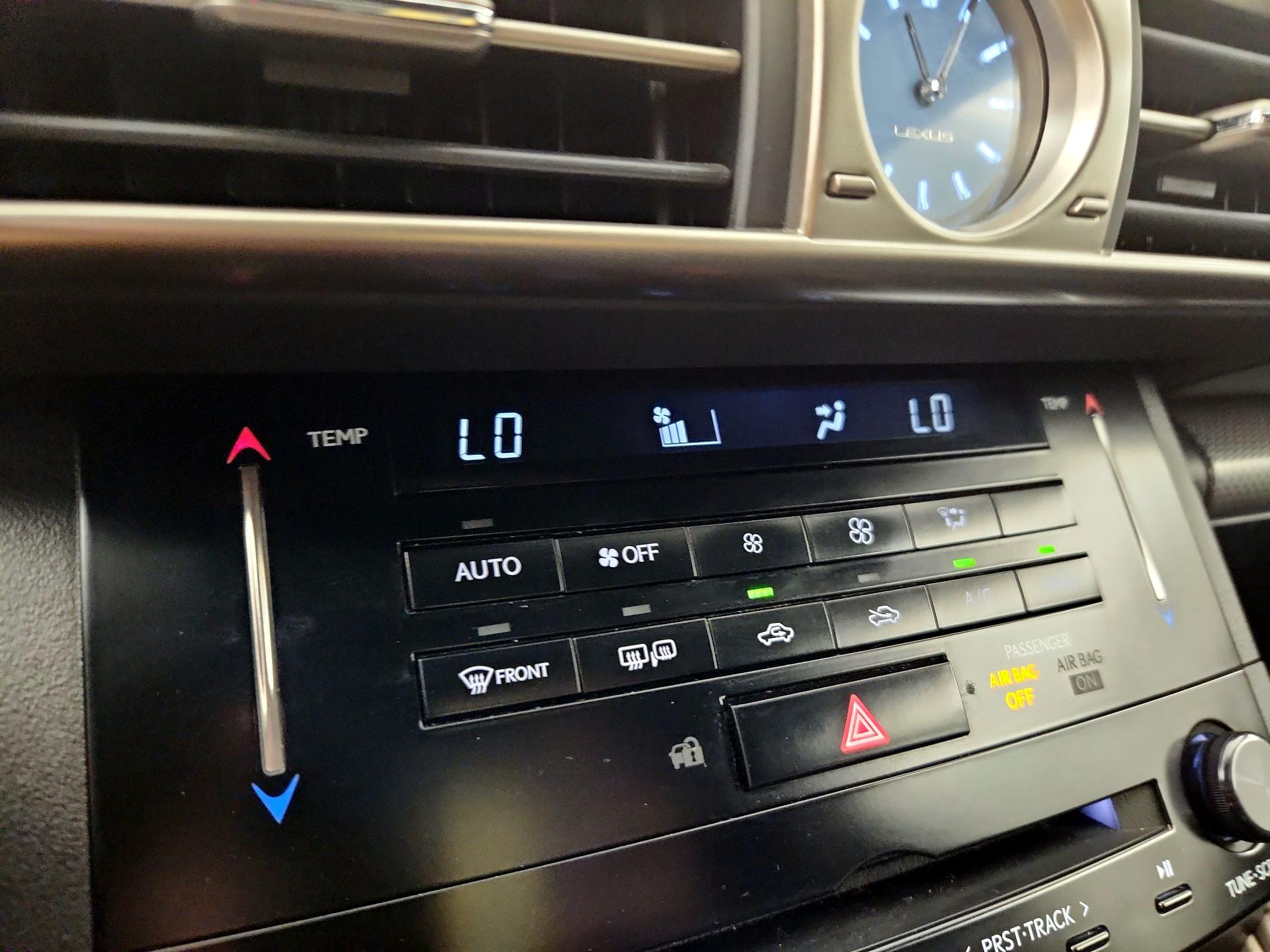 Thumbnail: 2014 Lexus IS - 17