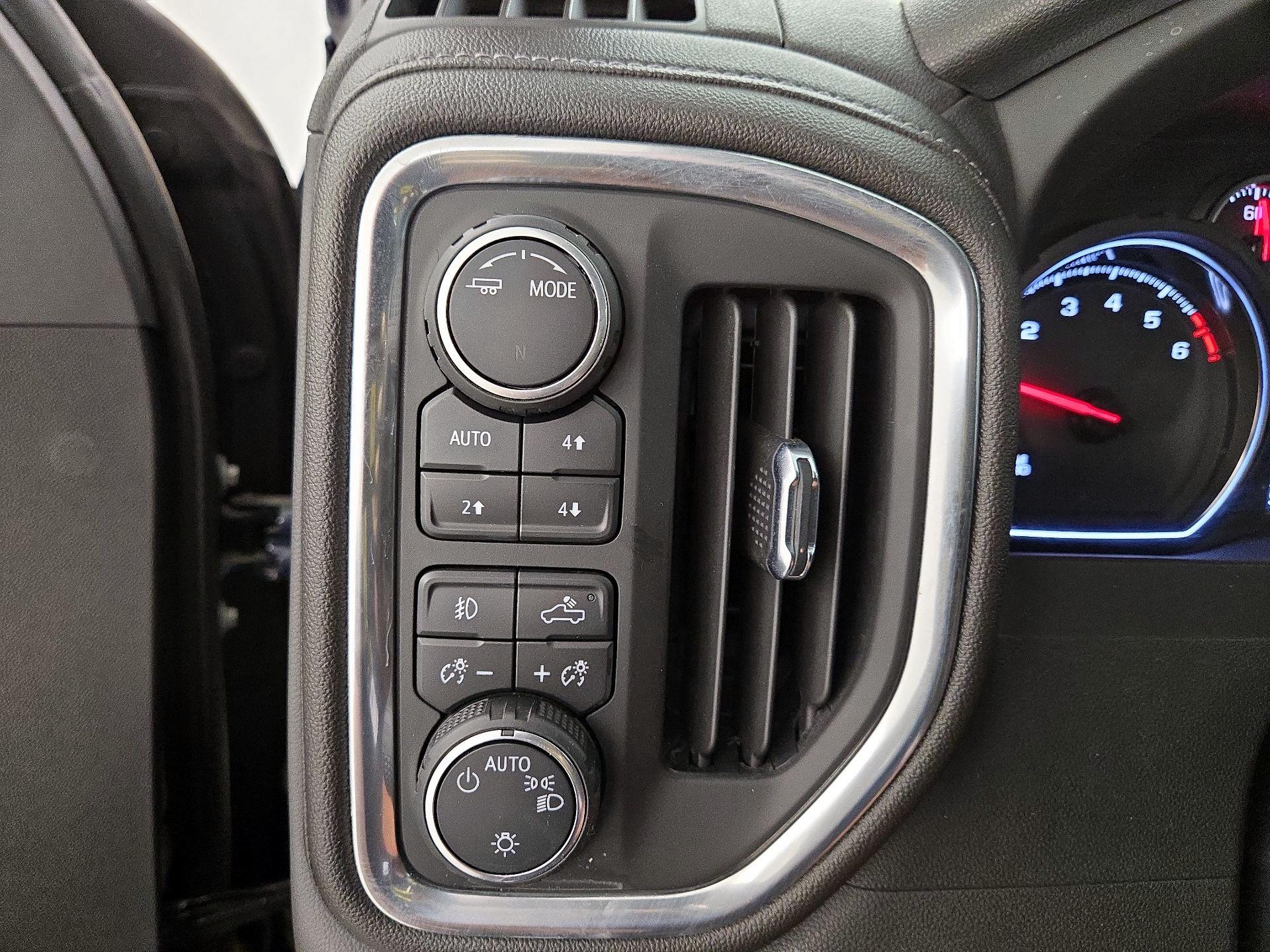 Thumbnail: 2022 Chevrolet Silverado 1500 - 13