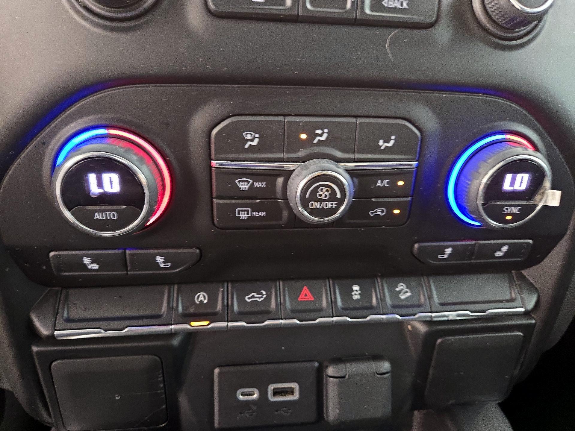 Thumbnail: 2022 Chevrolet Silverado 1500 - 16