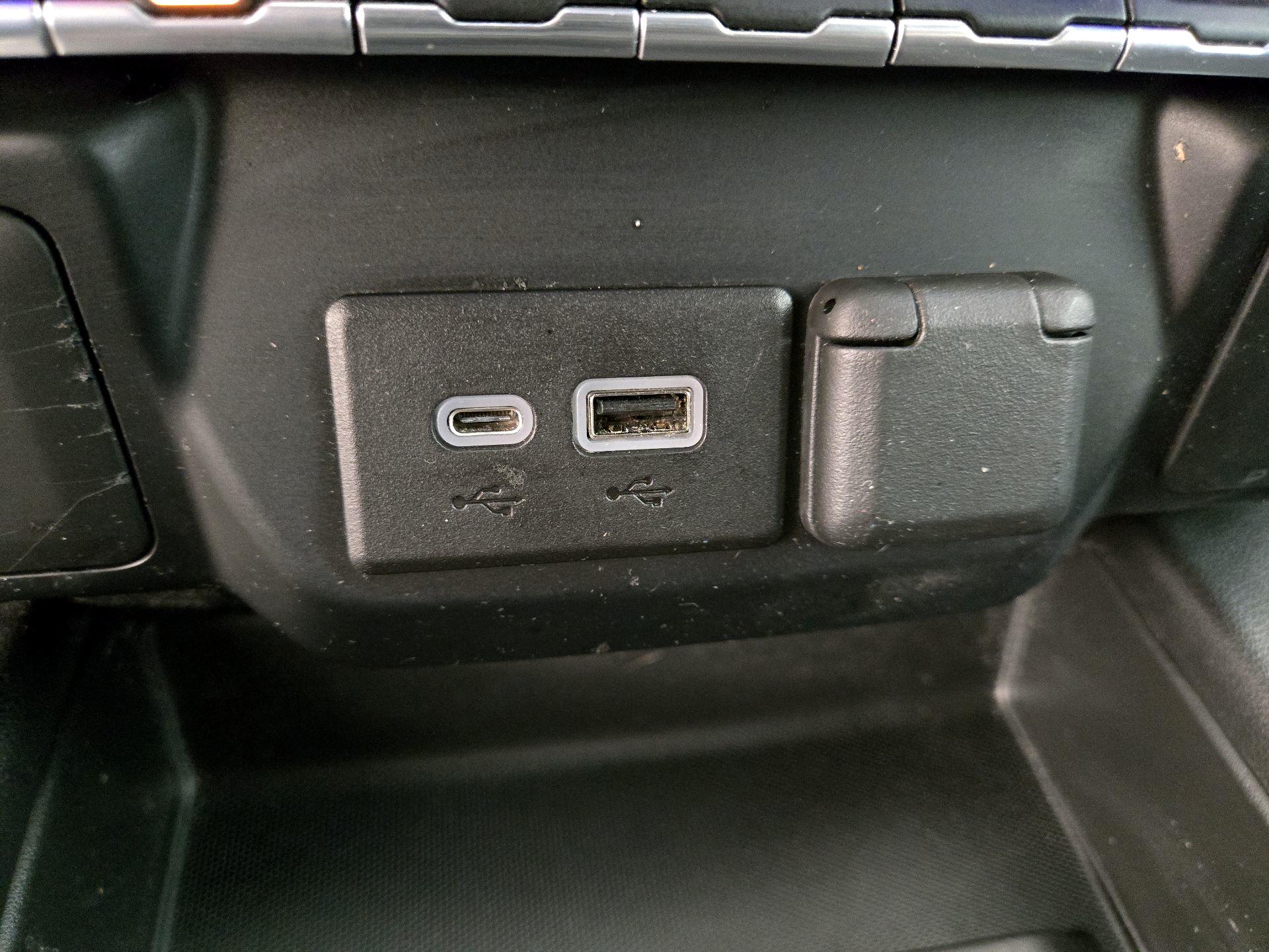 Thumbnail: 2022 Chevrolet Silverado 1500 - 18