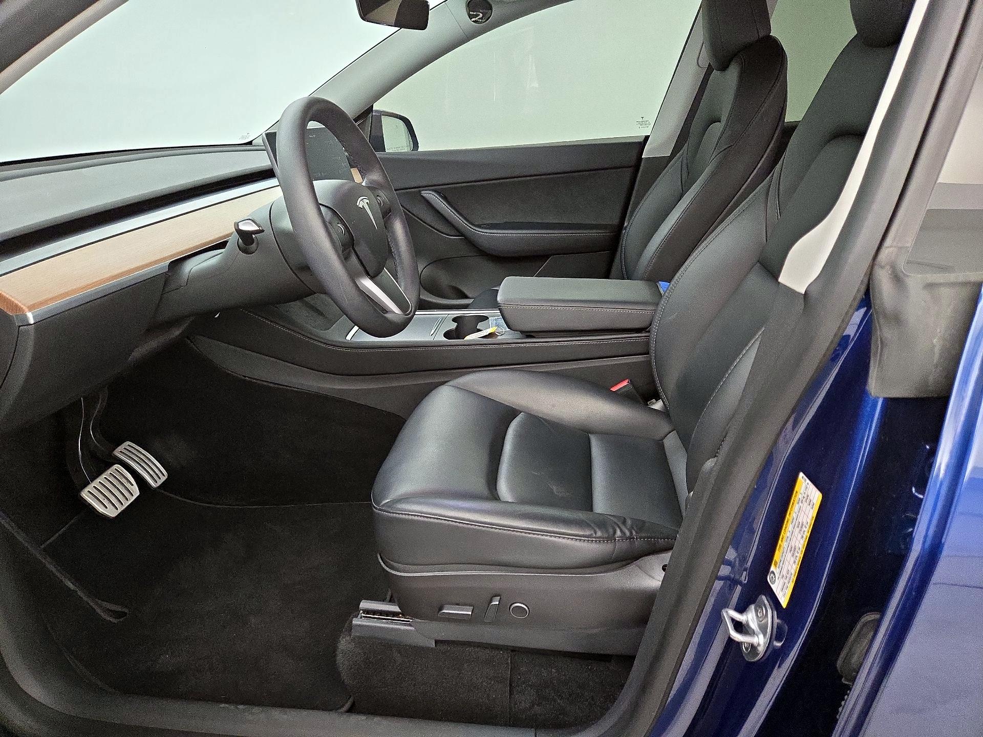 Thumbnail: 2022 Tesla Model Y - 11