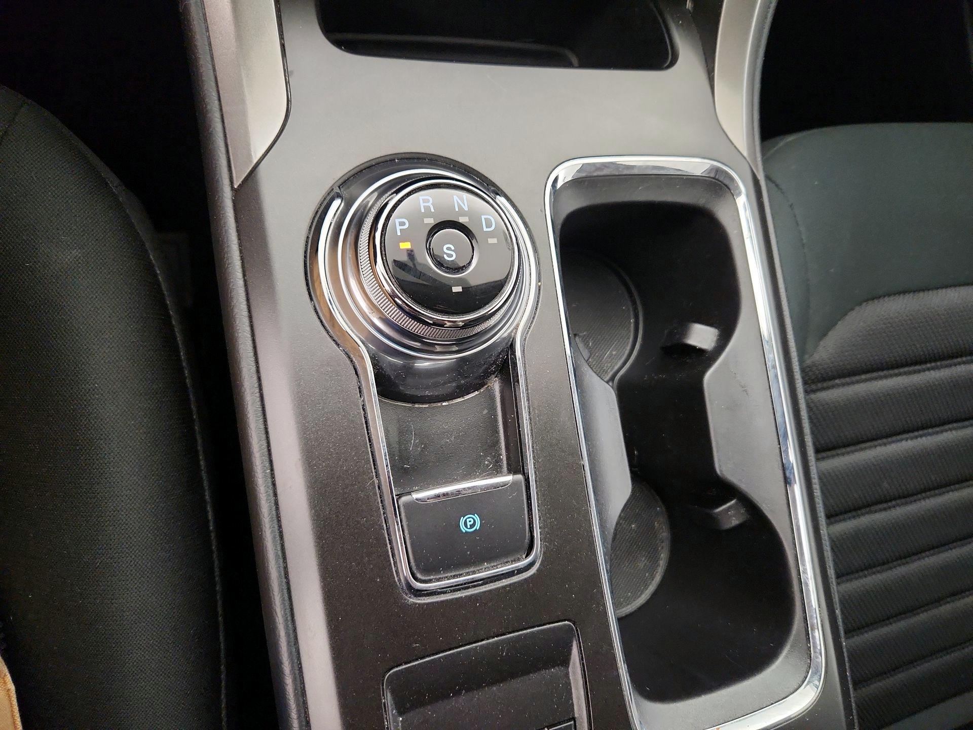 Thumbnail: 2018 Ford Fusion - 17