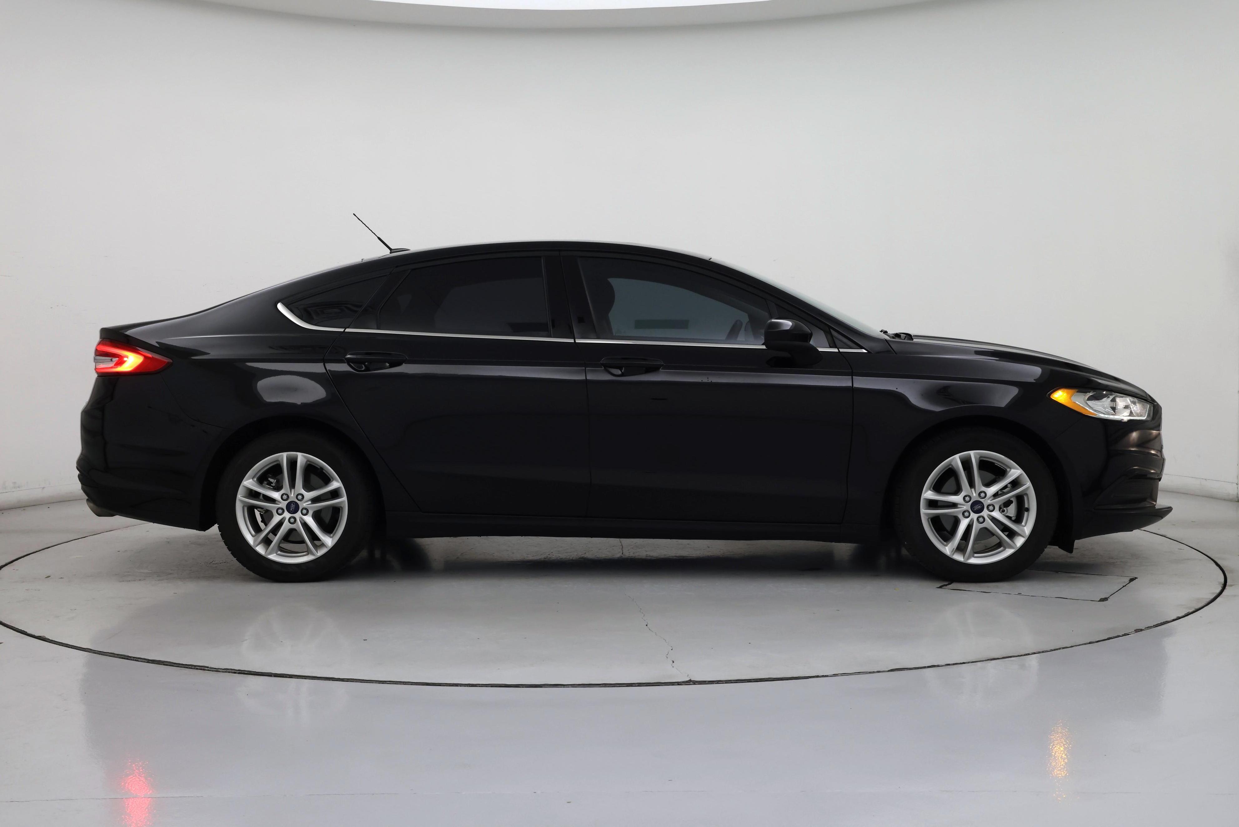 Thumbnail: 2018 Ford Fusion - 7