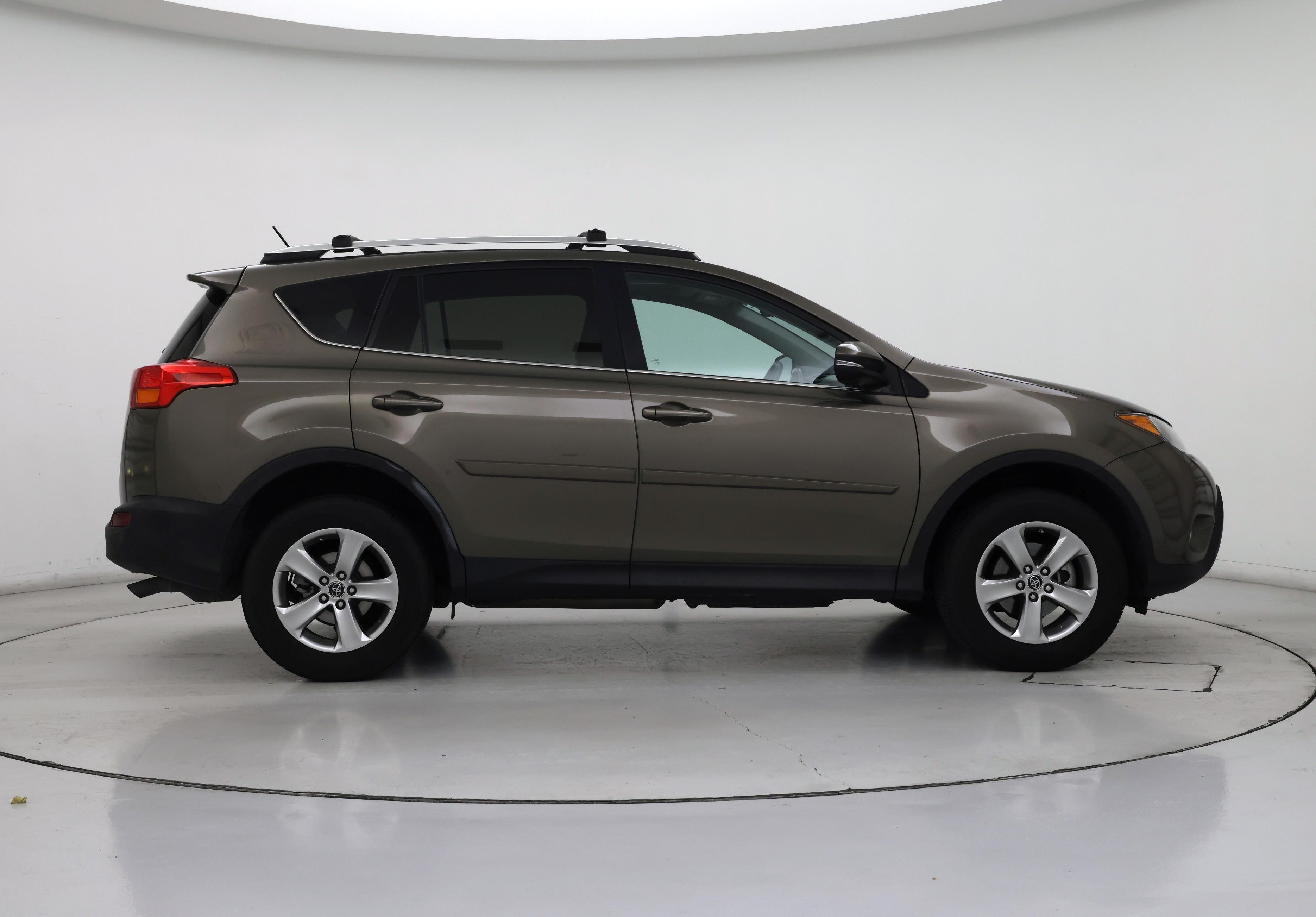 Thumbnail: 2015 Toyota RAV4 - 7