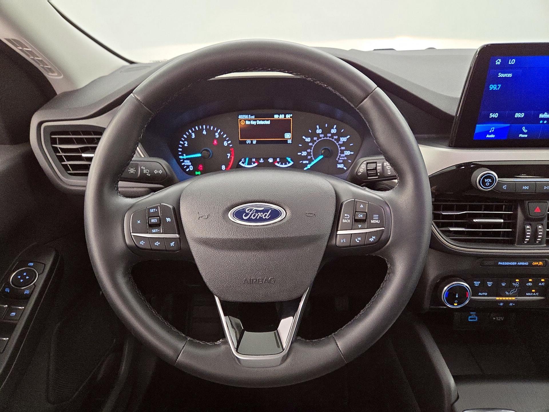 Thumbnail: 2022 Ford Escape - 10